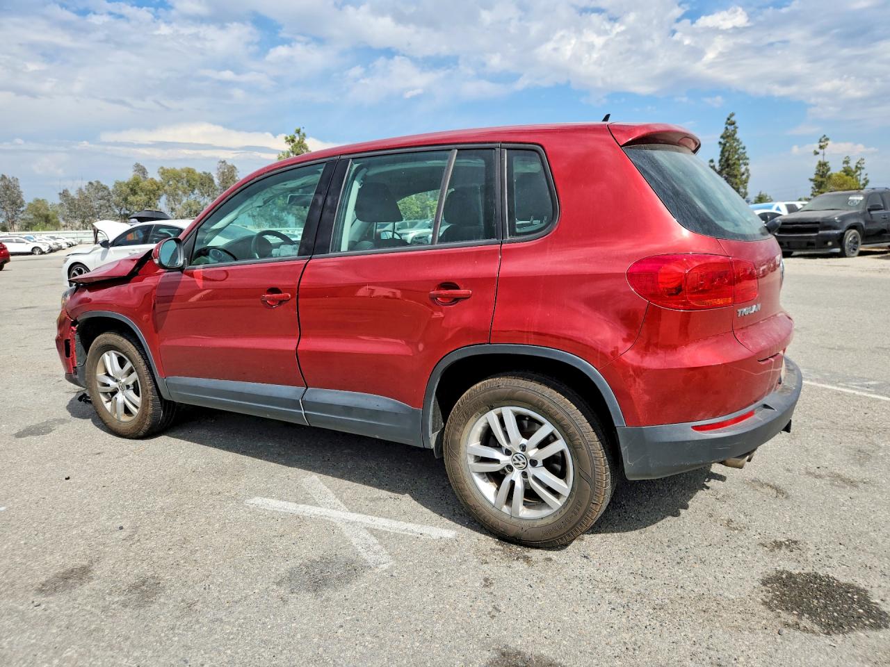 2013 Volkswagen Tiguan S Бордовый vin: WVGAV3AX0DW090431