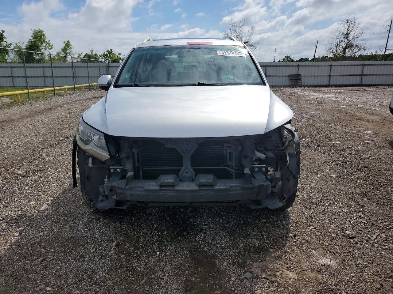 2013 Volkswagen Tiguan S Silver vin: WVGAV3AX0DW563213