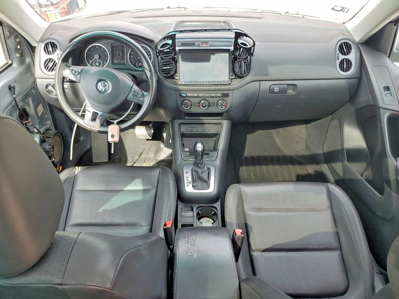 2013 Volkswagen Tiguan S Silver vin: WVGAV3AX0DW563213