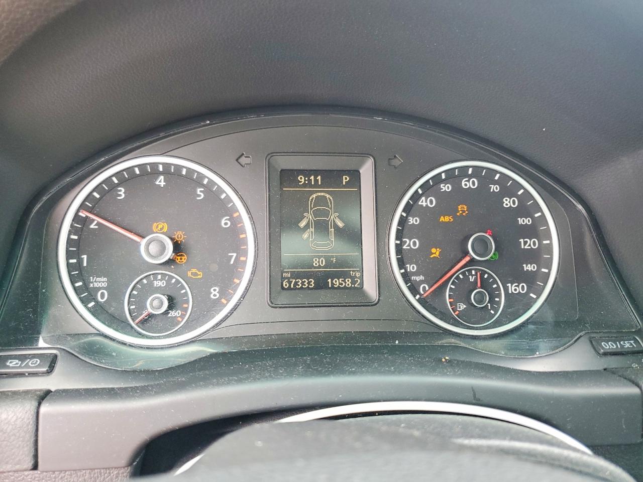 2013 Volkswagen Tiguan S Silver vin: WVGAV3AX0DW563213