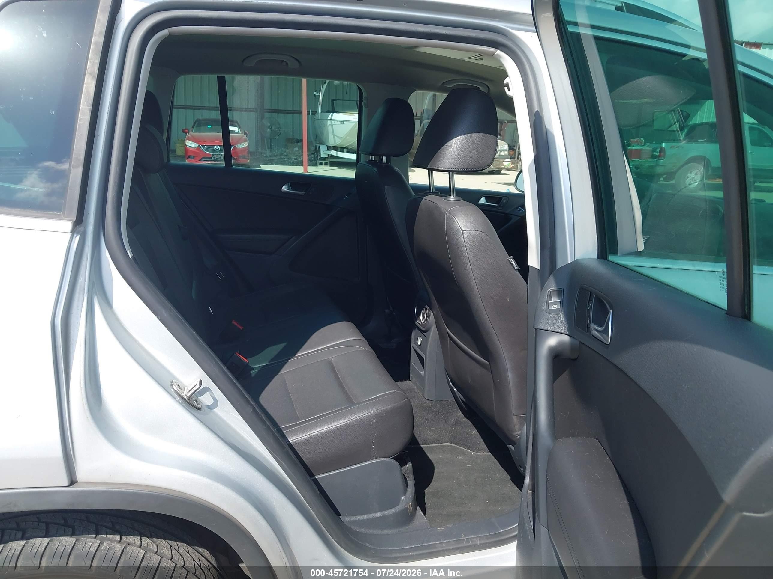 2013 Volkswagen Tiguan Se Silver vin: WVGAV3AX0DW596146