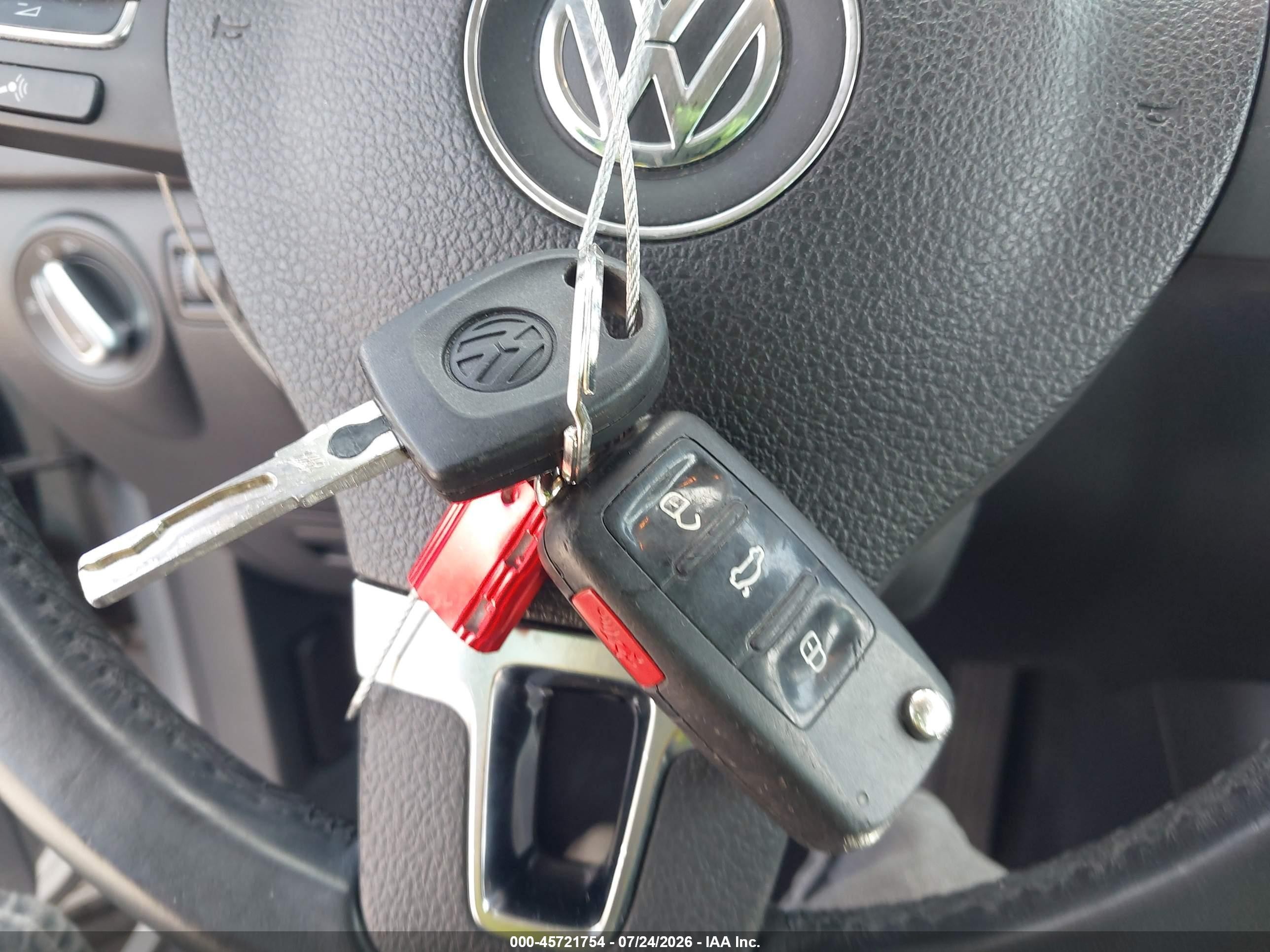 2013 Volkswagen Tiguan Se Silver vin: WVGAV3AX0DW596146