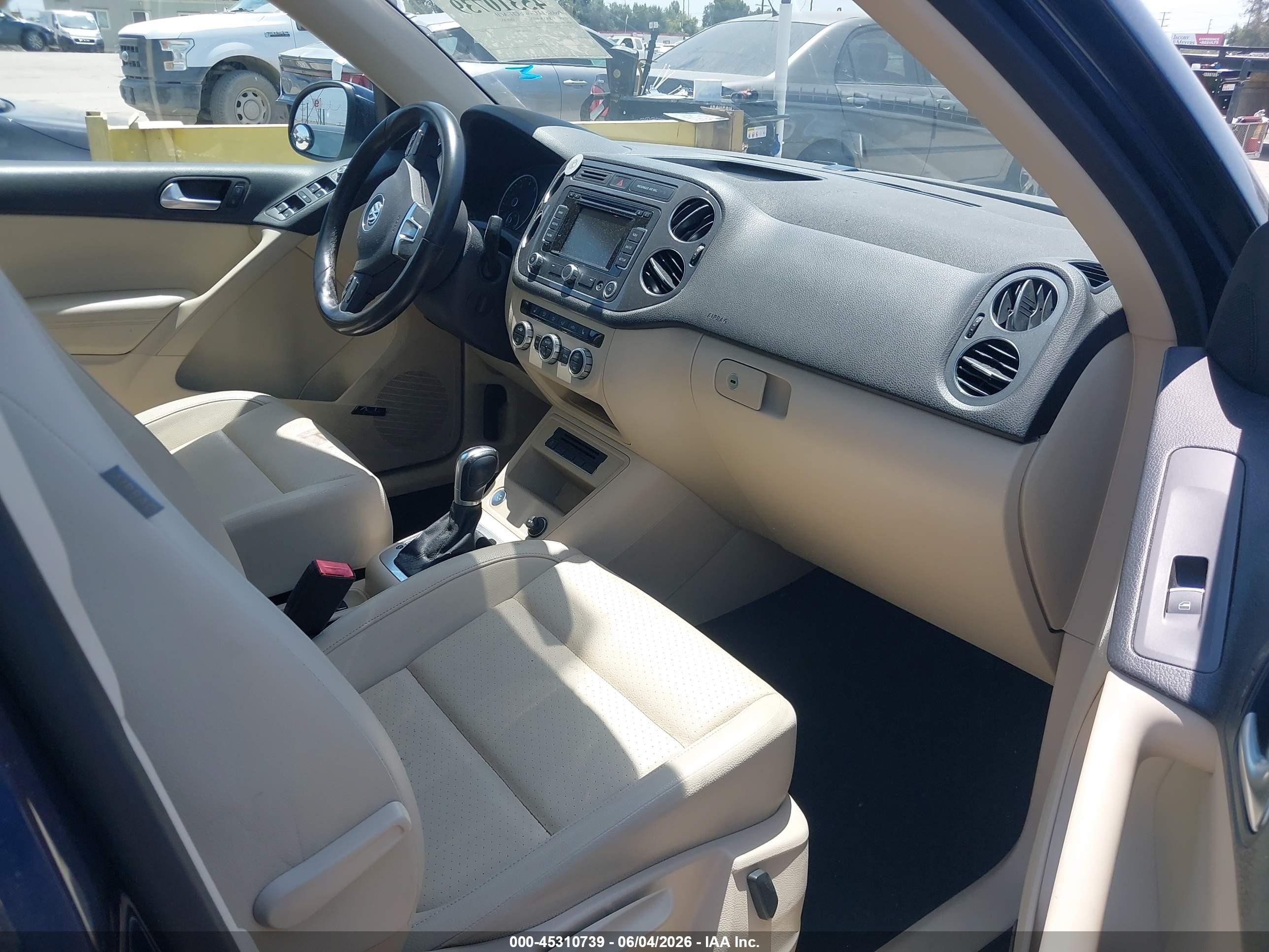 2014 Volkswagen Tiguan Sel Dark Blue vin: WVGAV3AX0EW537339
