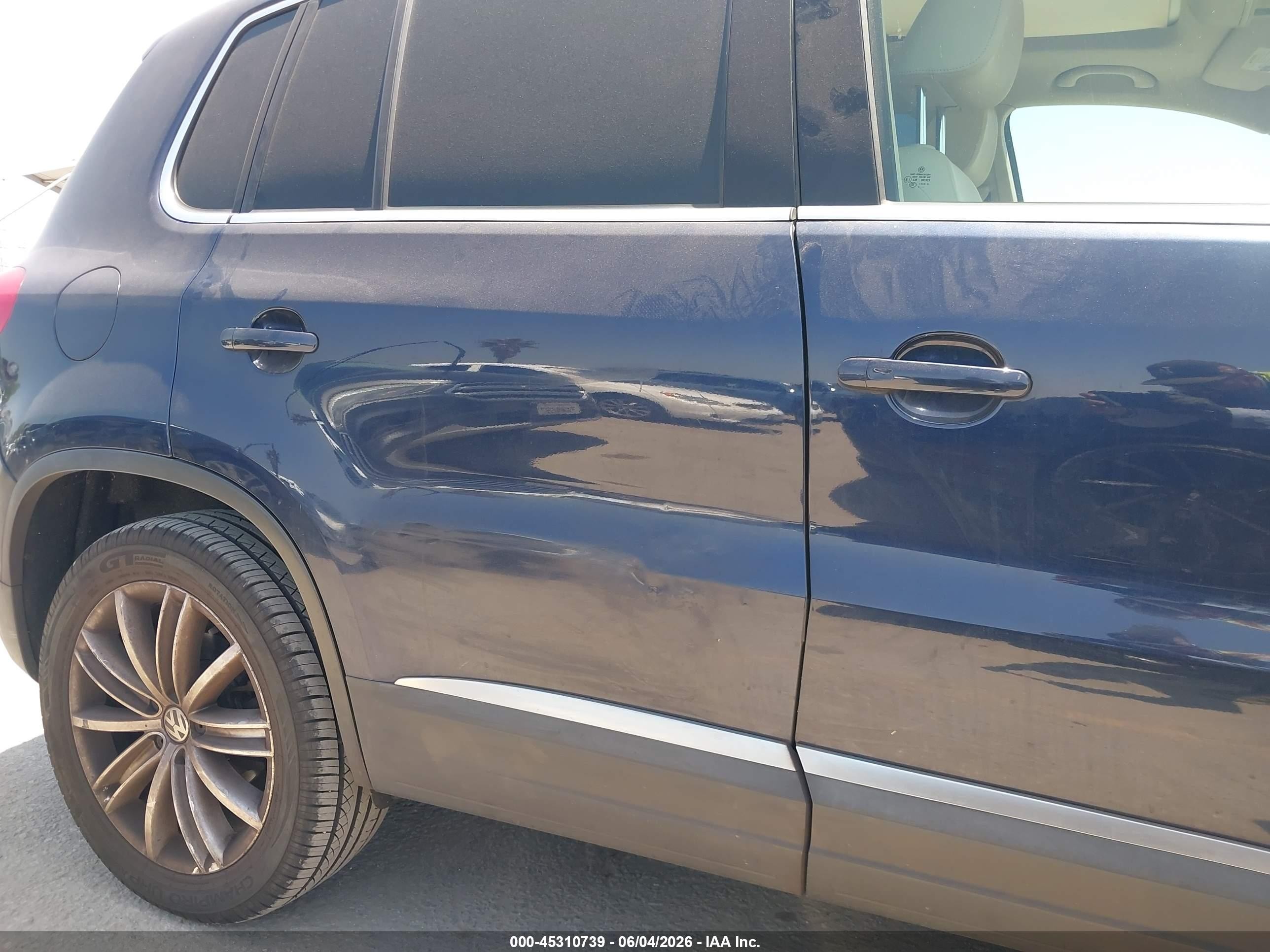 2014 Volkswagen Tiguan Sel Dark Blue vin: WVGAV3AX0EW537339