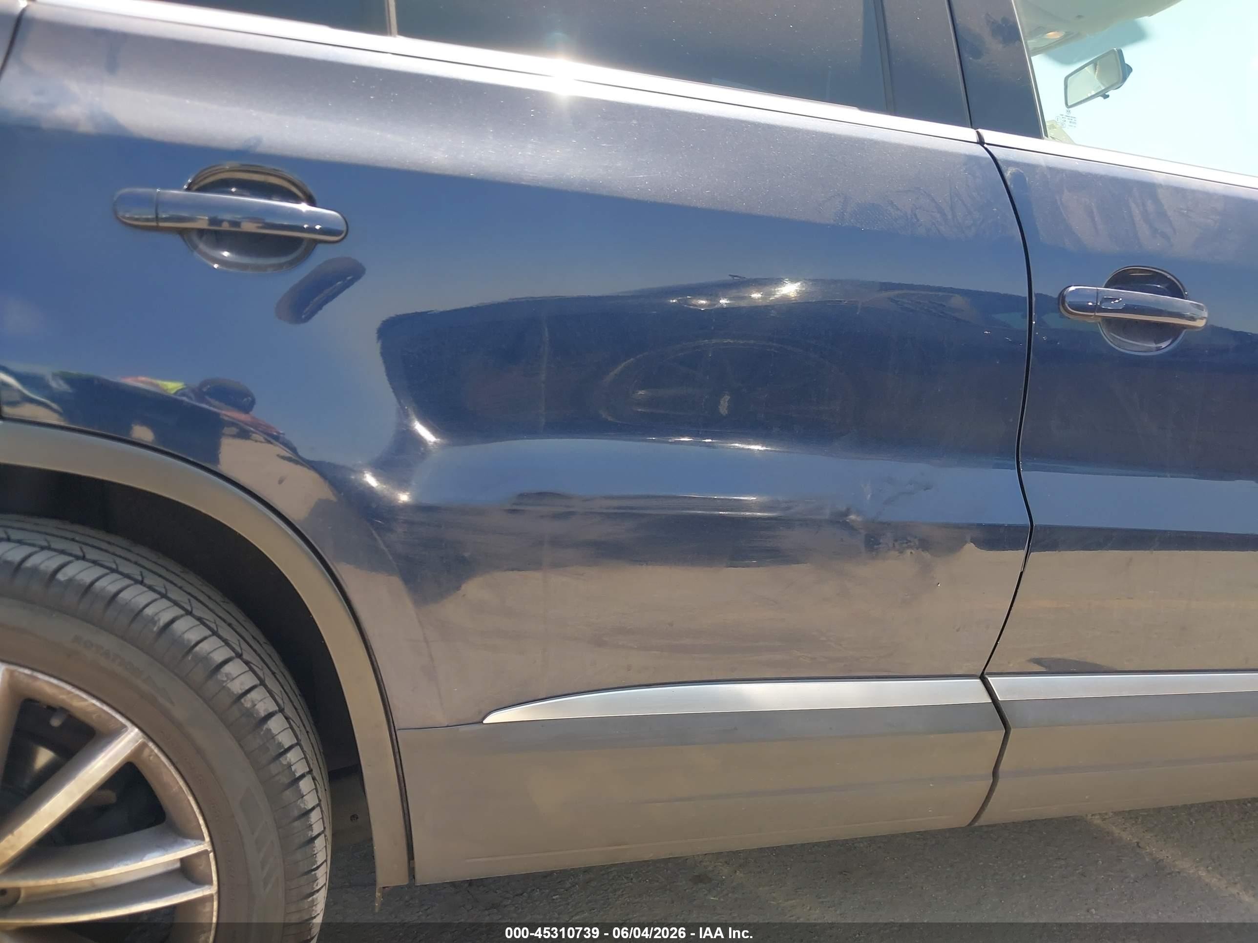 2014 Volkswagen Tiguan Sel Dark Blue vin: WVGAV3AX0EW537339