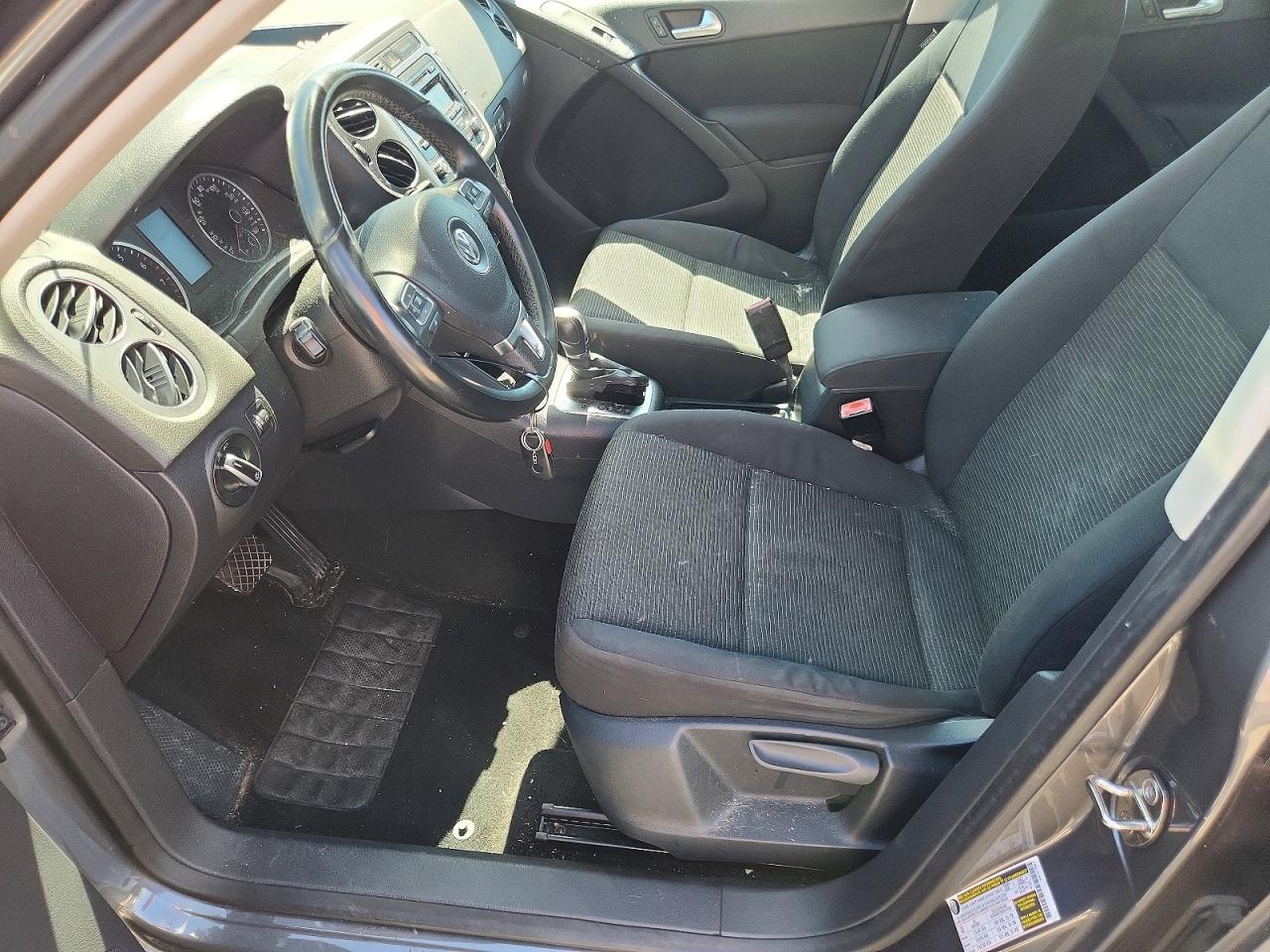 2014 Volkswagen Tiguan S Gray vin: WVGAV3AX0EW550186