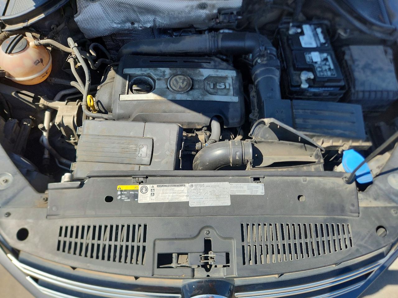 2014 Volkswagen Tiguan S Gray vin: WVGAV3AX0EW550186