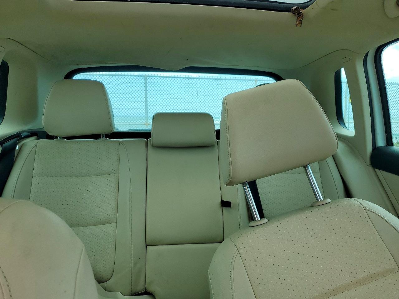 2014 Volkswagen Tiguan S Белый vin: WVGAV3AX0EW600150