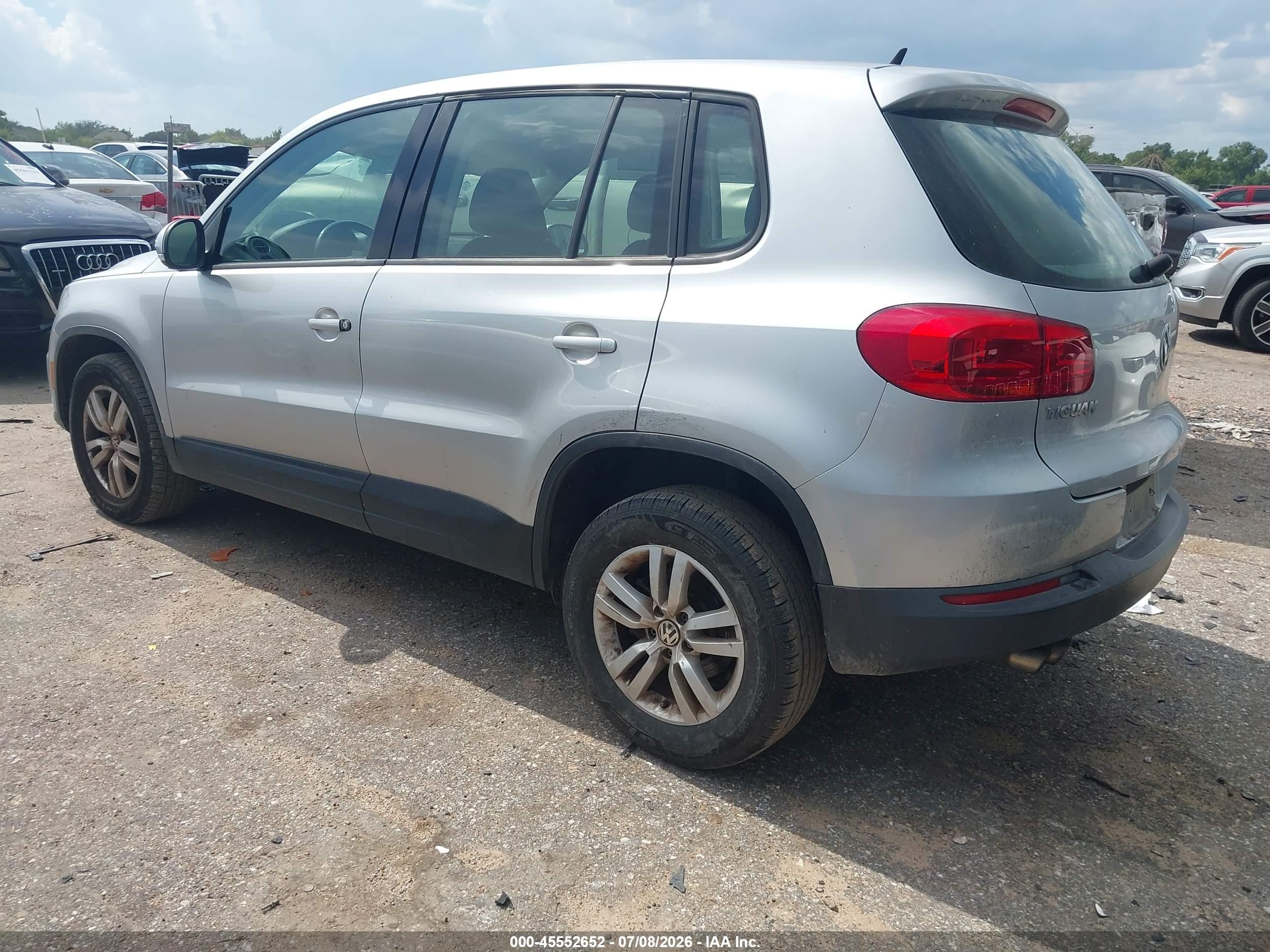 2014 Volkswagen Tiguan S Silver vin: WVGAV3AX0EW602027