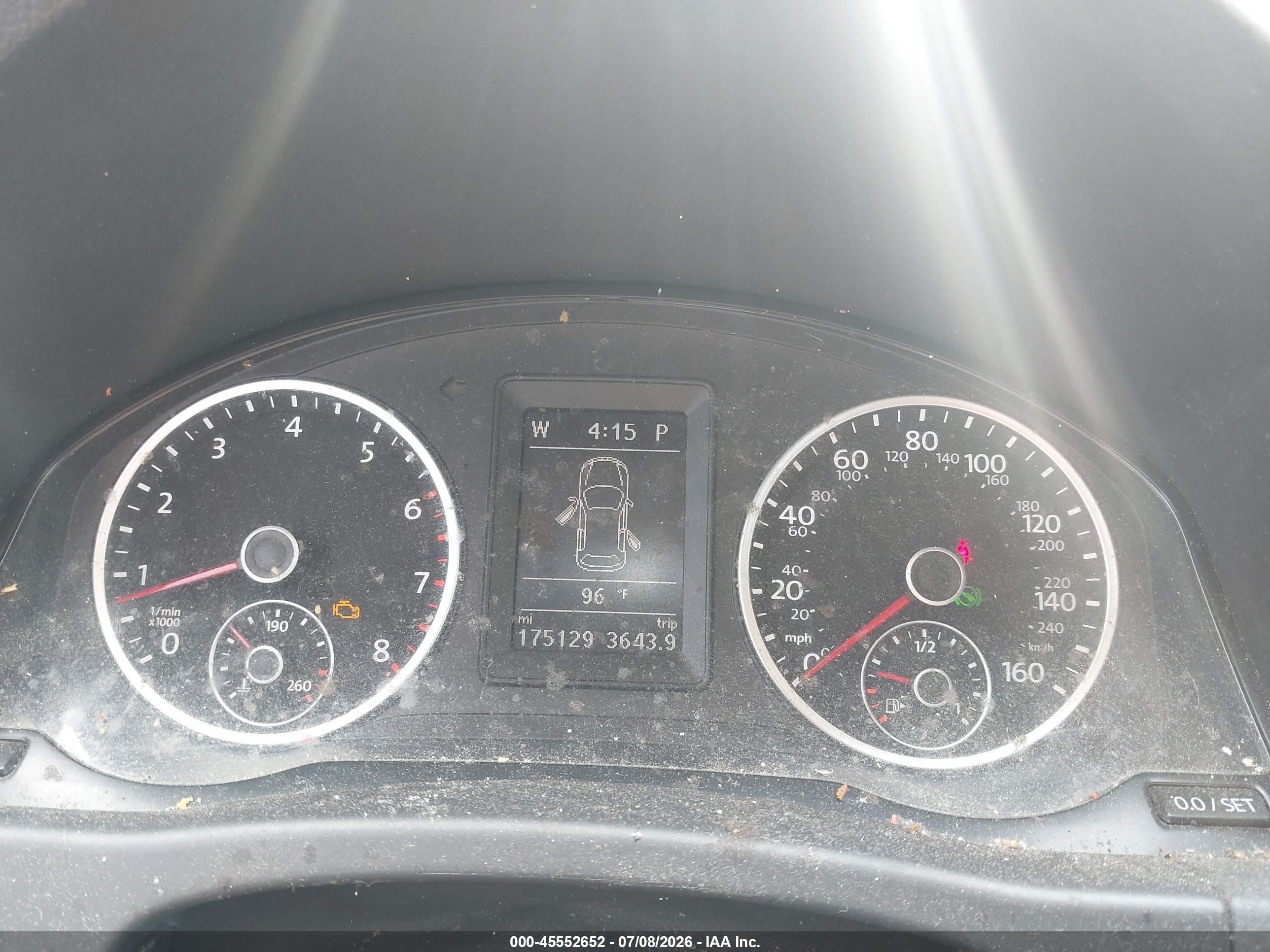 2014 Volkswagen Tiguan S Silver vin: WVGAV3AX0EW602027
