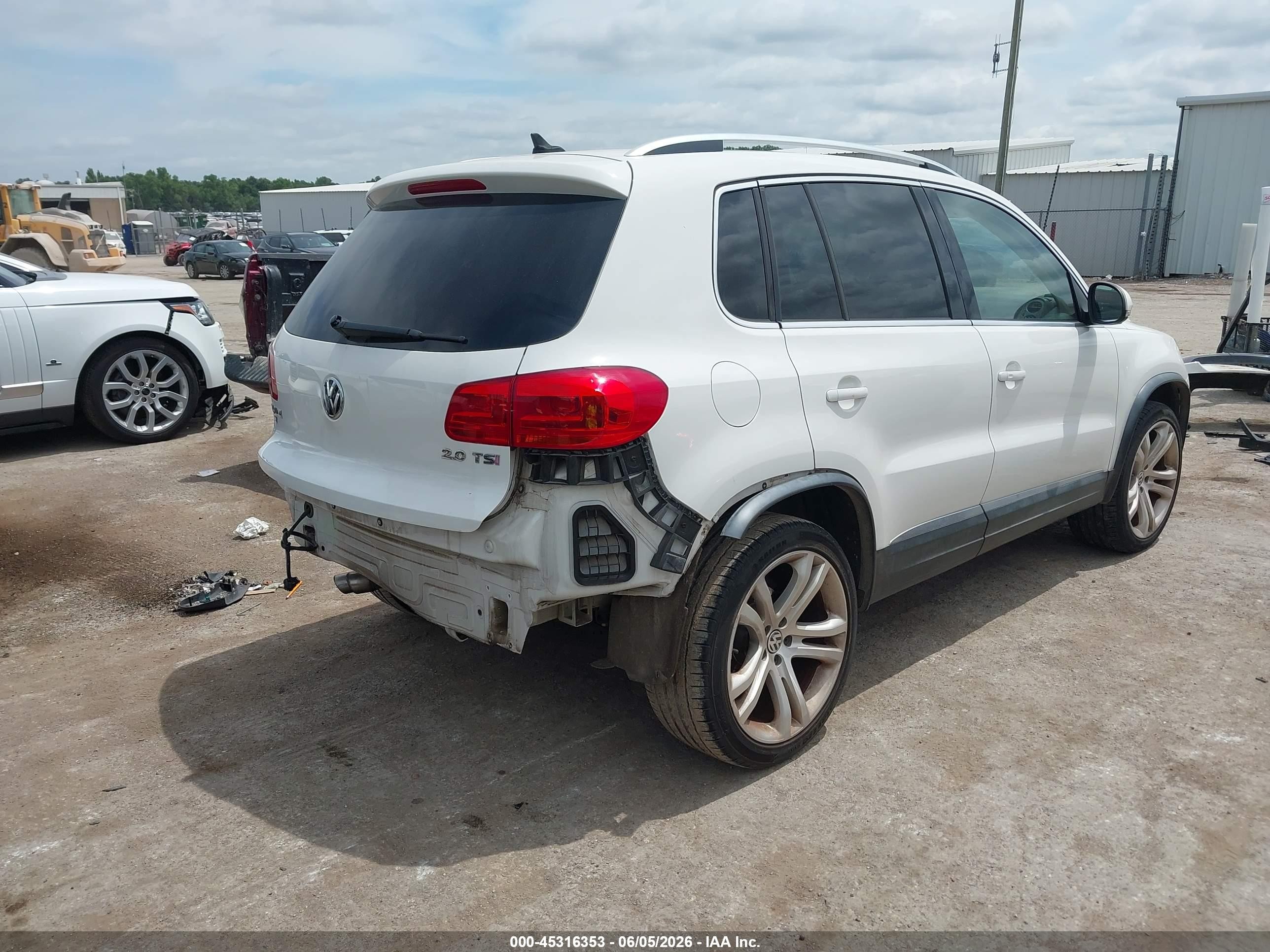 2013 Volkswagen Tiguan Sel White vin: WVGAV3AX1DW566427