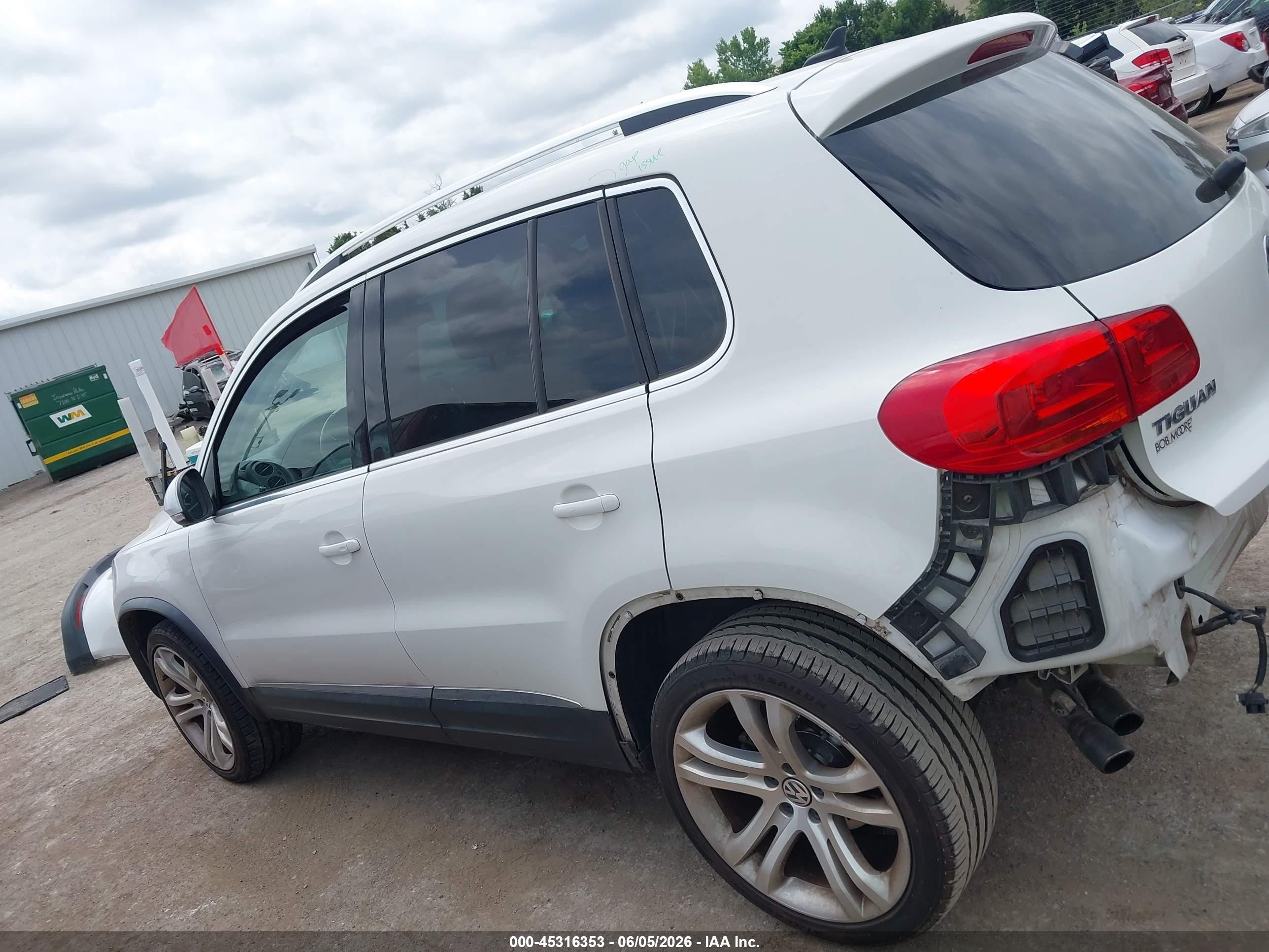 2013 Volkswagen Tiguan Sel White vin: WVGAV3AX1DW566427