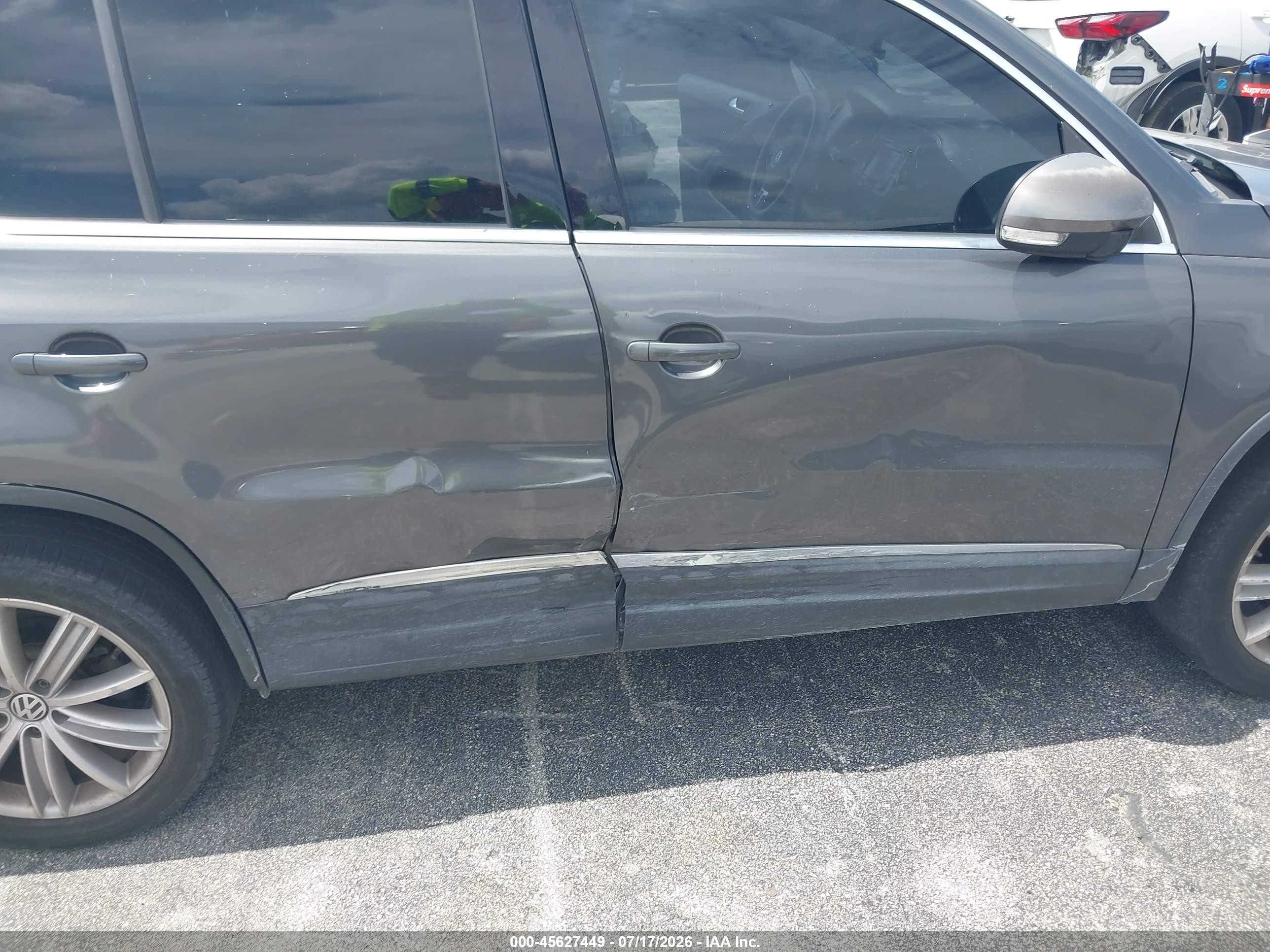 2013 Volkswagen Tiguan Se Gray vin: WVGAV3AX1DW571563