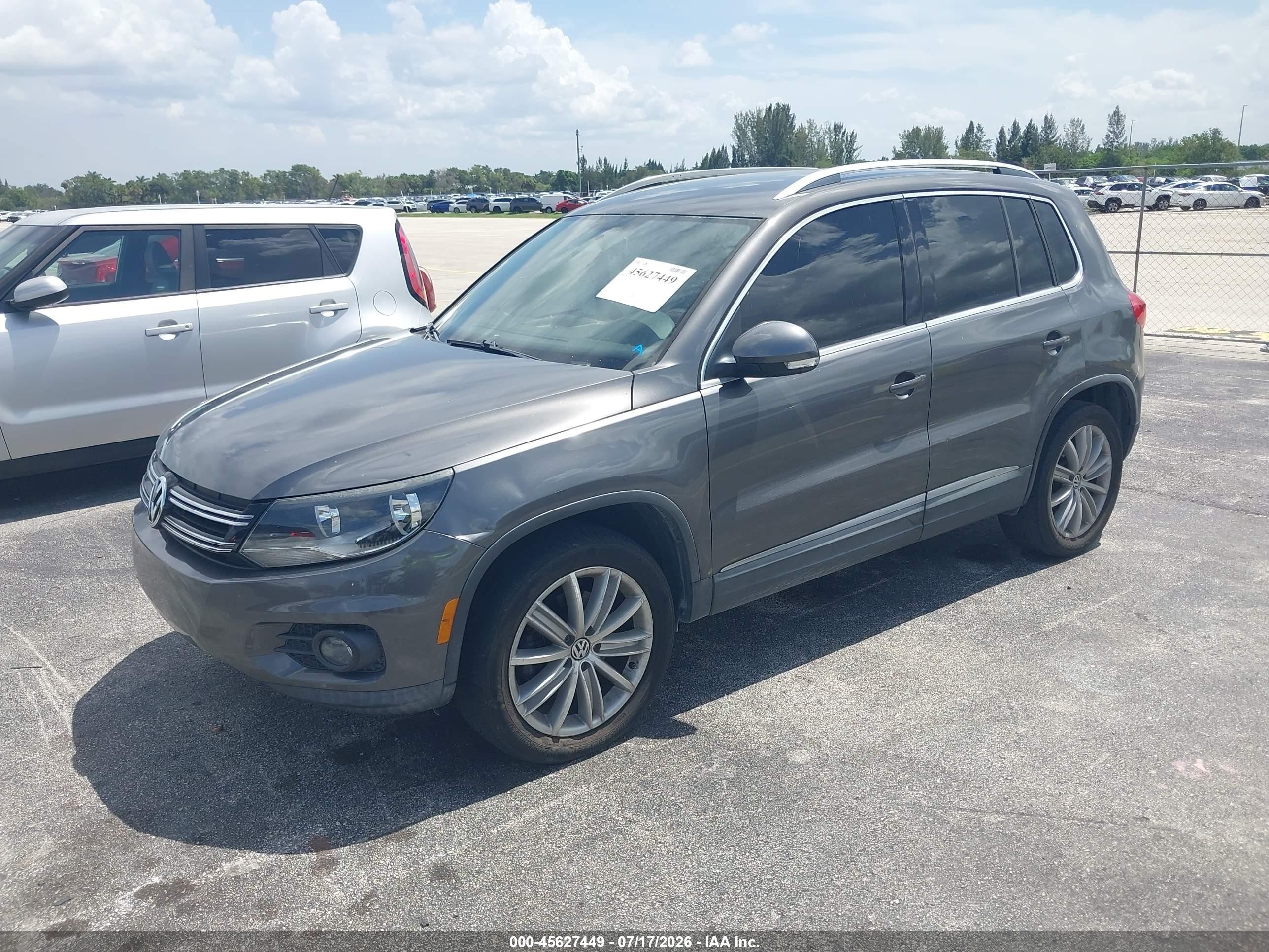 2013 Volkswagen Tiguan Se Gray vin: WVGAV3AX1DW571563