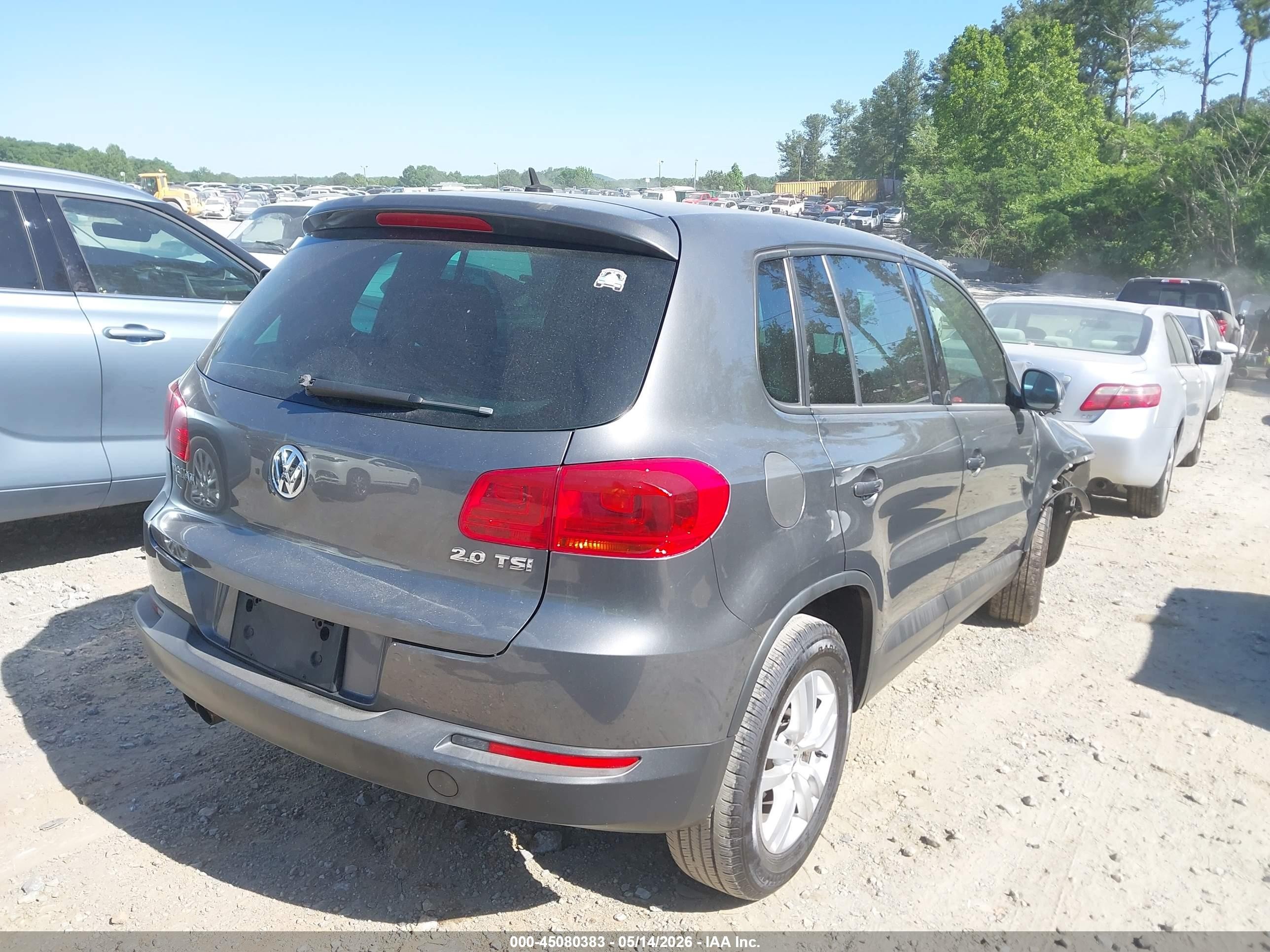 2013 Volkswagen Tiguan S Серый vin: WVGAV3AX1DW608286