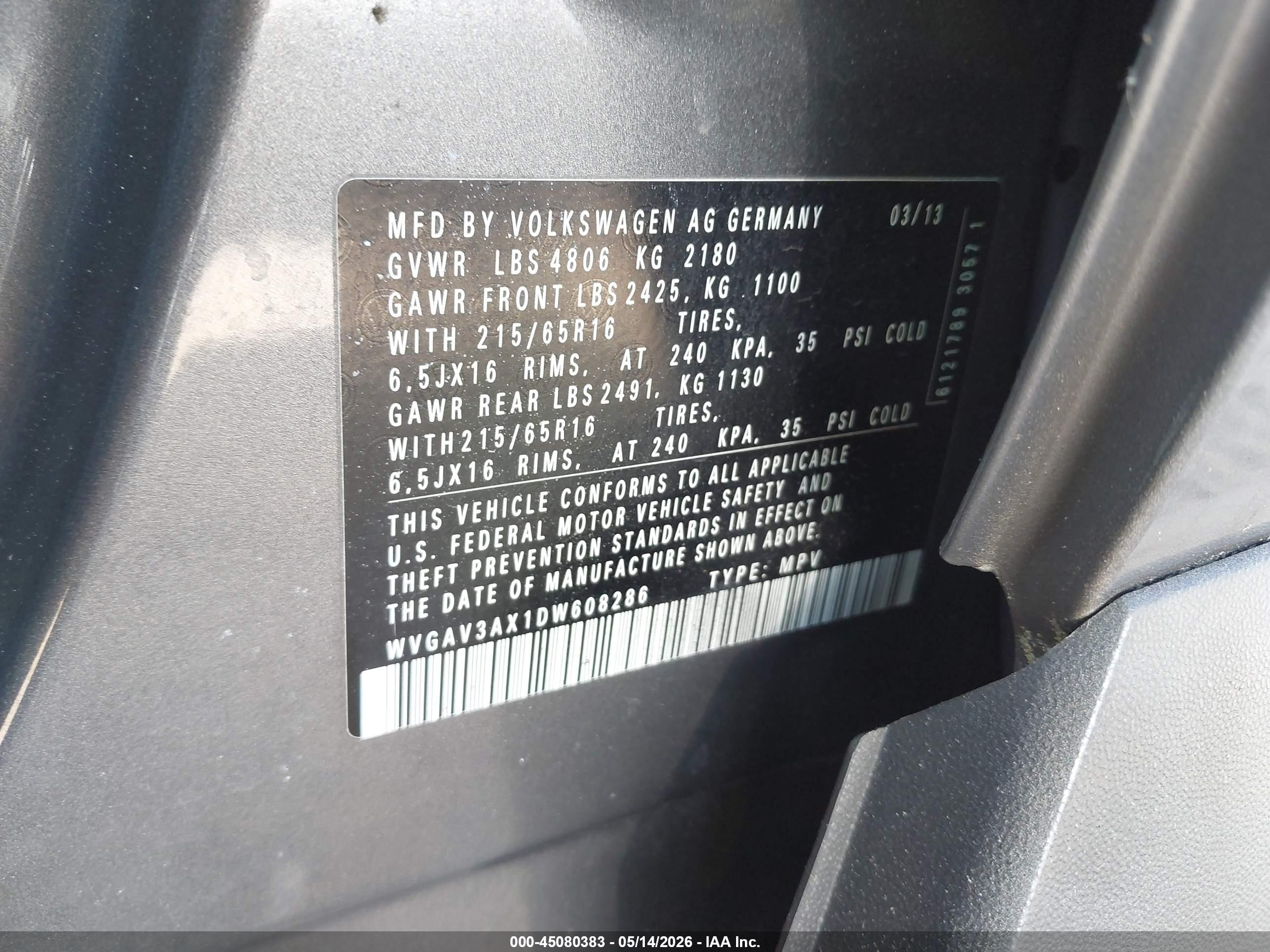 2013 Volkswagen Tiguan S Серый vin: WVGAV3AX1DW608286
