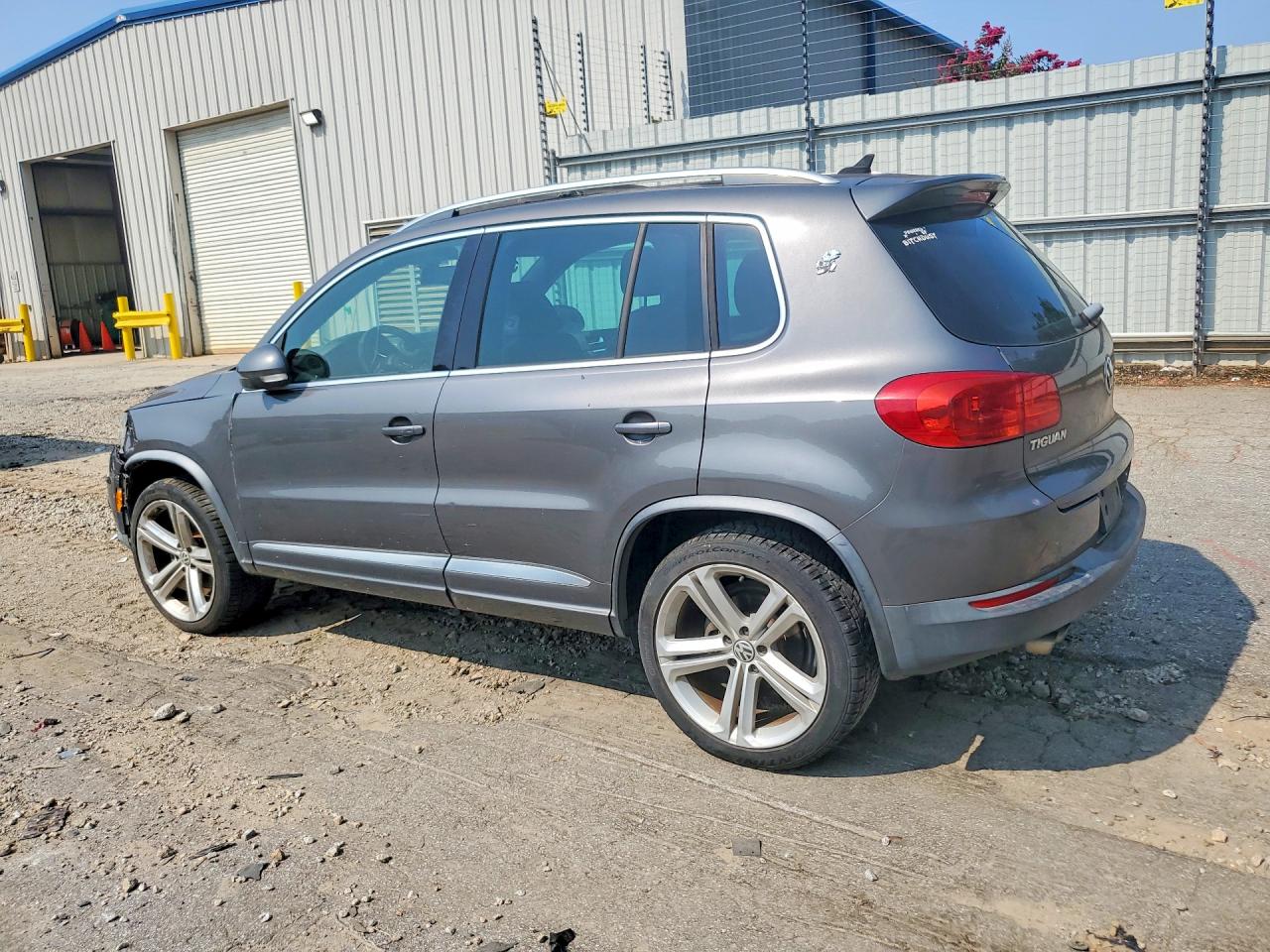 2014 Volkswagen Tiguan S Gray vin: WVGAV3AX1EW042731