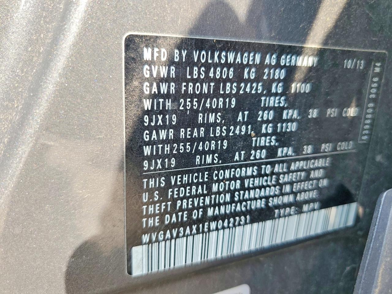 2014 Volkswagen Tiguan S Gray vin: WVGAV3AX1EW042731