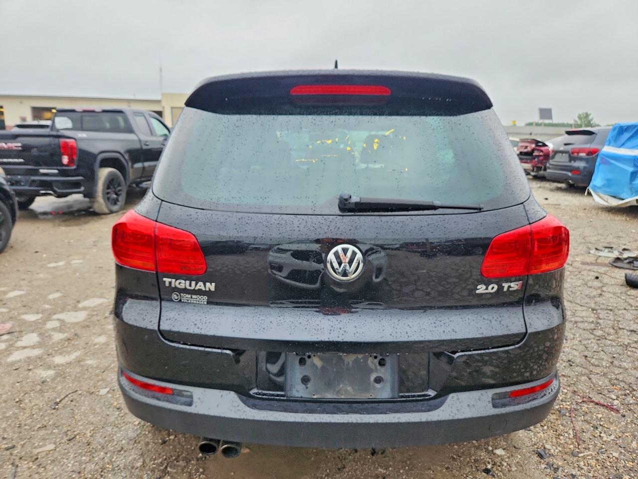 2014 Volkswagen Tiguan S Black vin: WVGAV3AX1EW064549