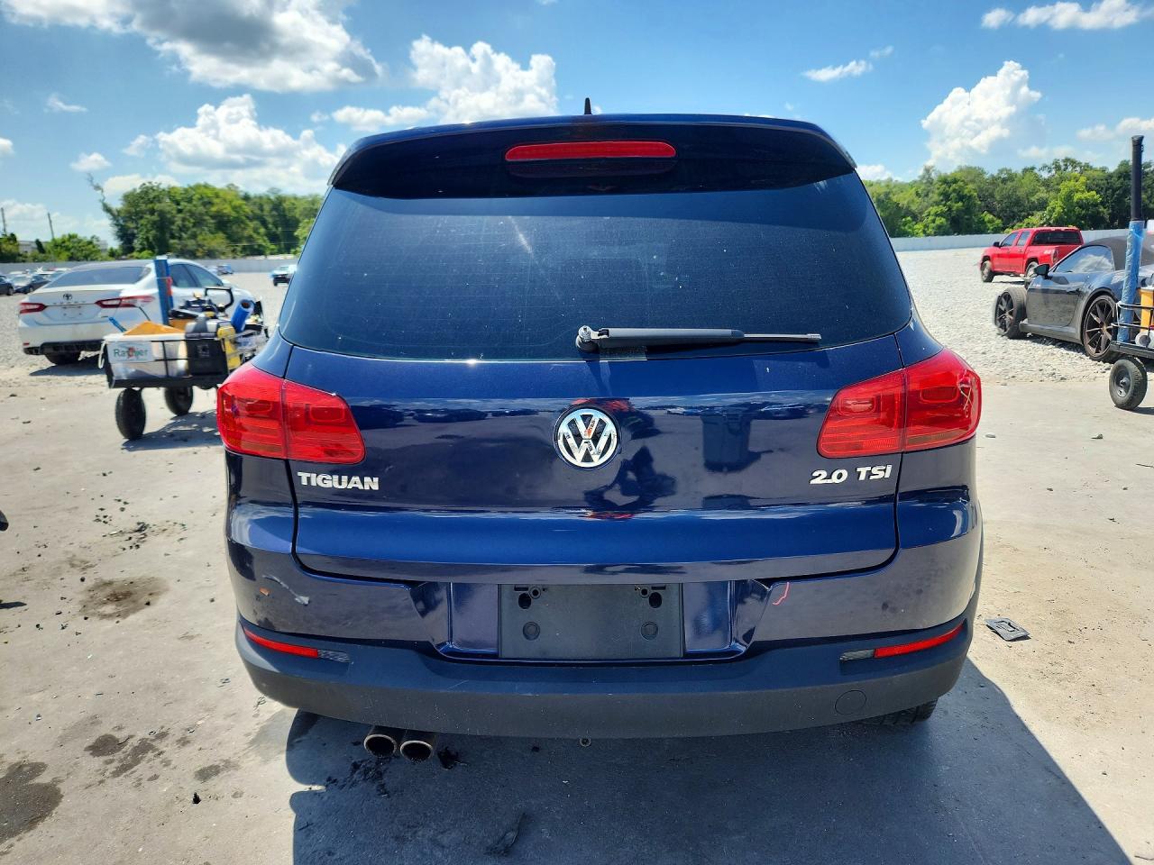 2014 Volkswagen Tiguan S Blue vin: WVGAV3AX1EW081142