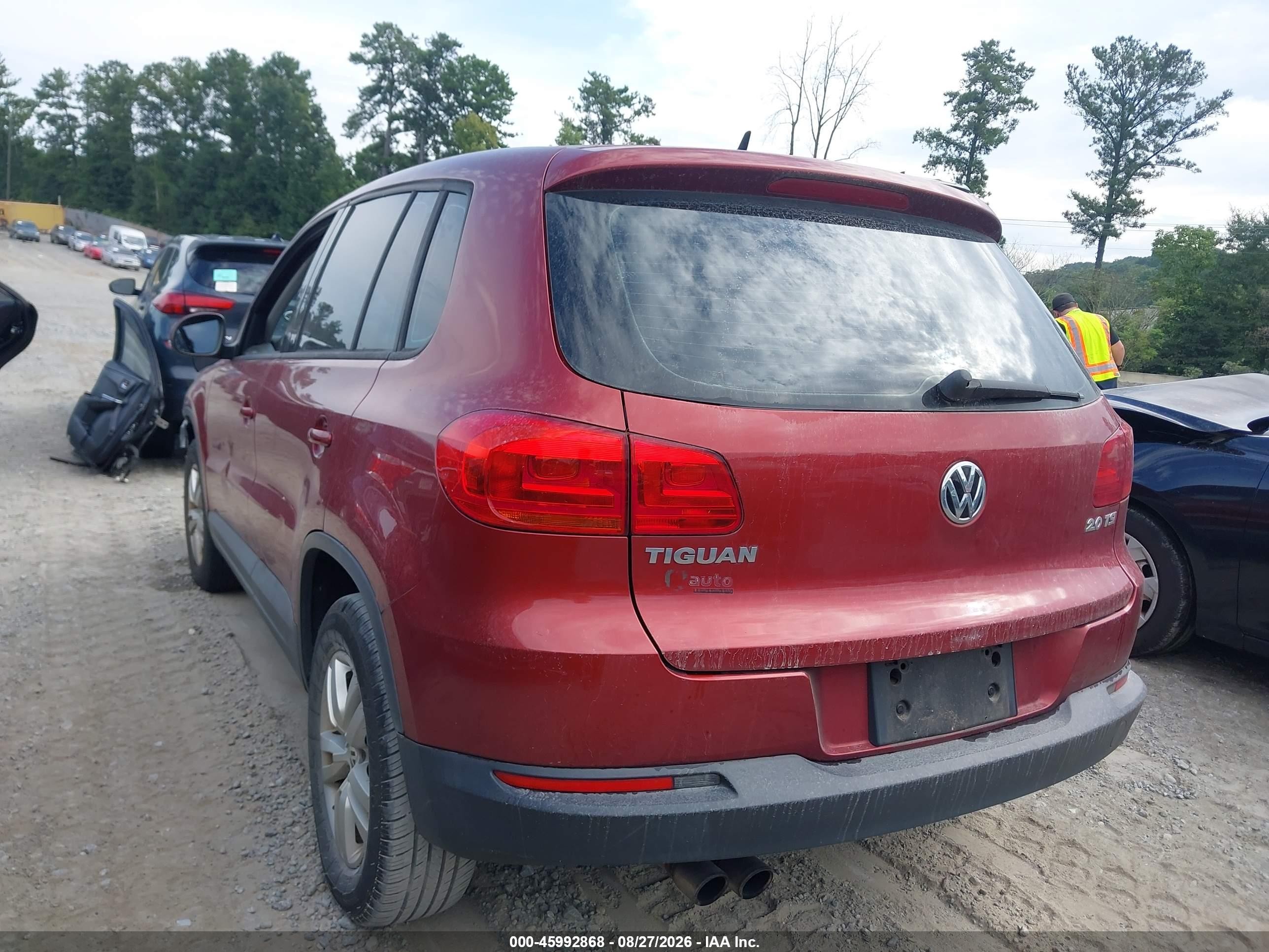 2014 Volkswagen Tiguan S Red vin: WVGAV3AX1EW110221
