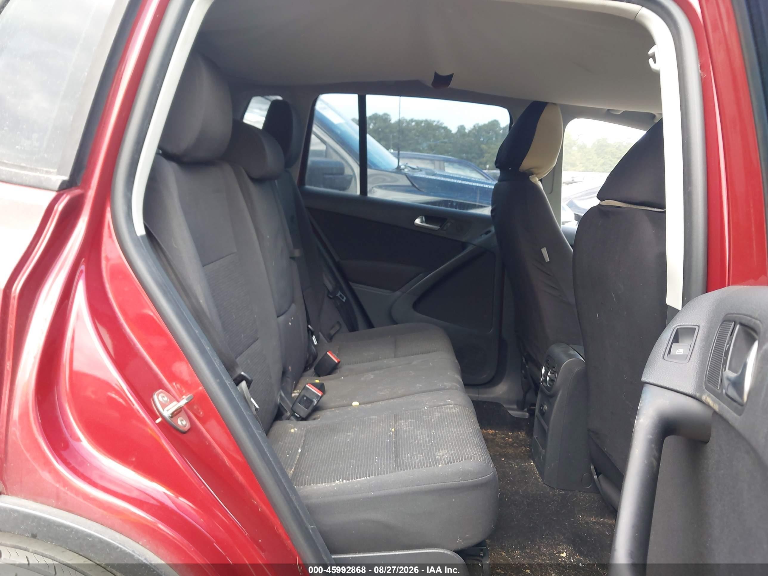 2014 Volkswagen Tiguan S Red vin: WVGAV3AX1EW110221
