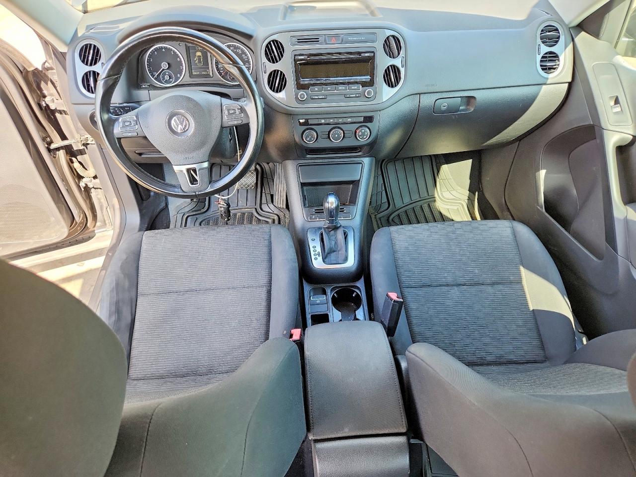 2014 Volkswagen Tiguan S Угольный vin: WVGAV3AX1EW506746