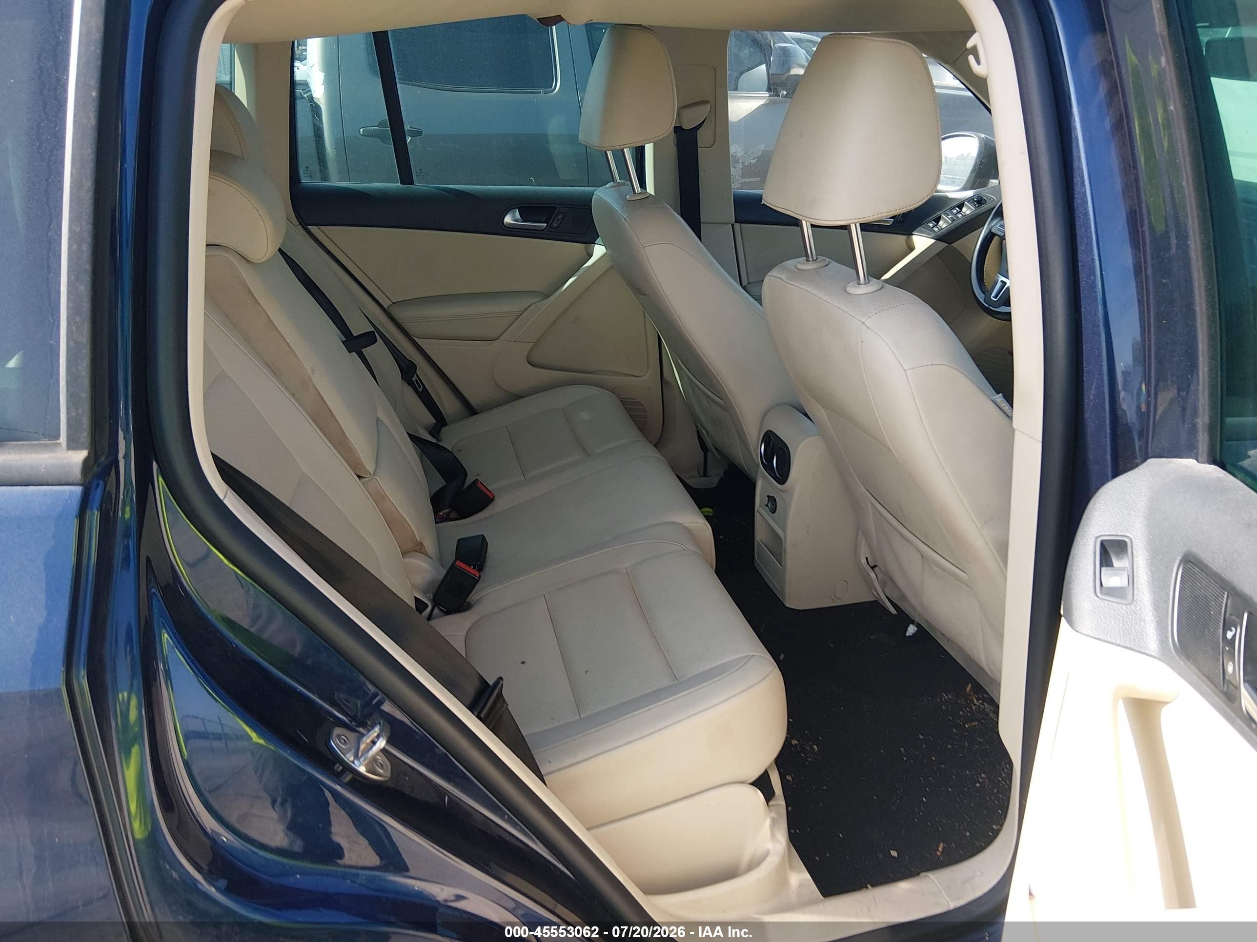 2014 Volkswagen Tiguan Se Black vin: WVGAV3AX1EW587697