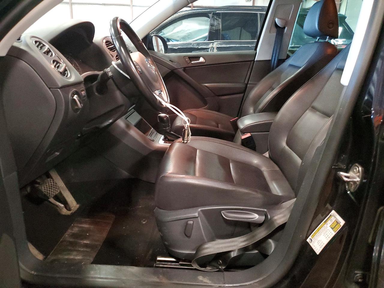 2014 Volkswagen Tiguan S Black vin: WVGAV3AX1EW601405