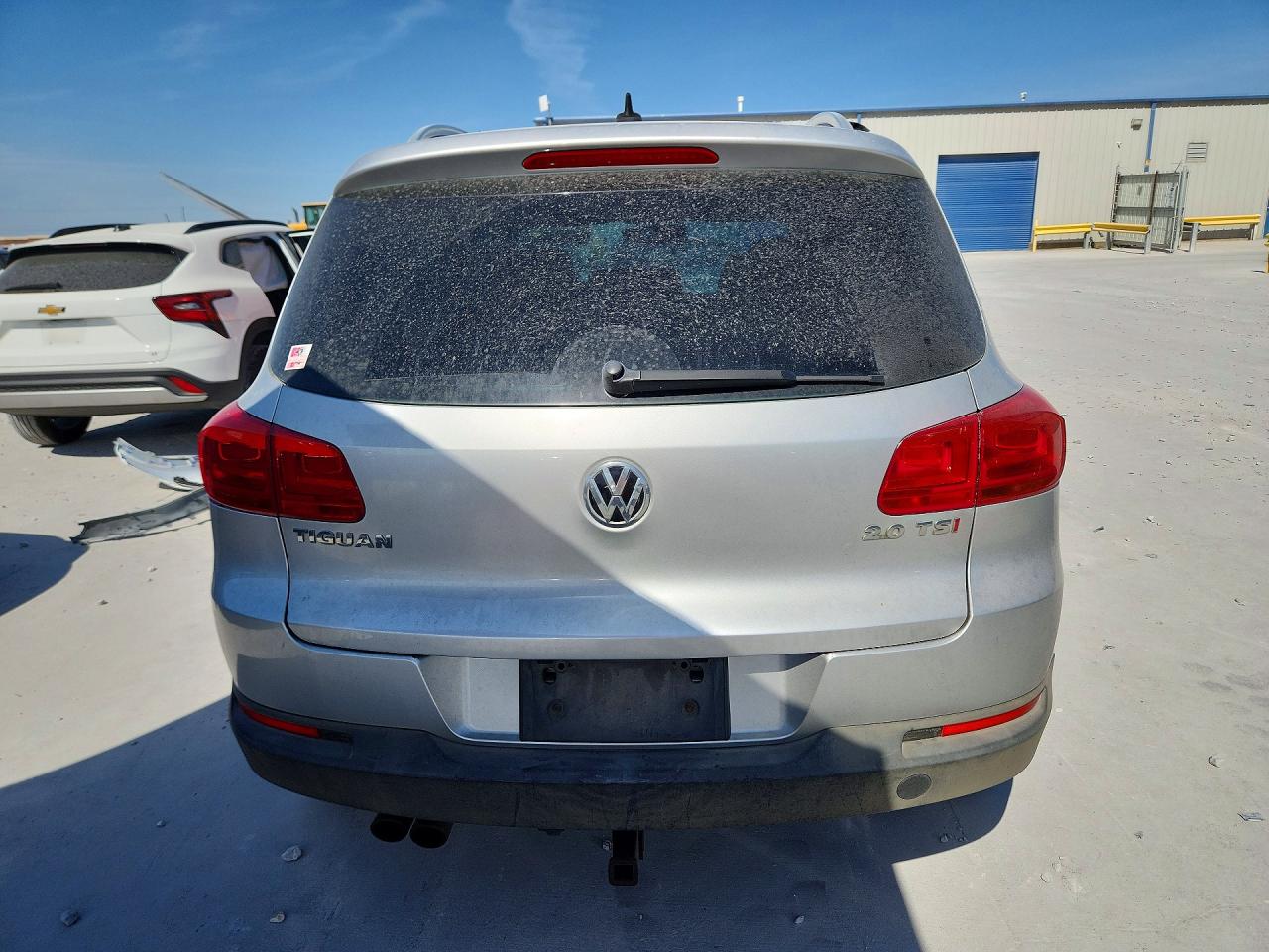 2014 Volkswagen Tiguan S Silver vin: WVGAV3AX1EW625445