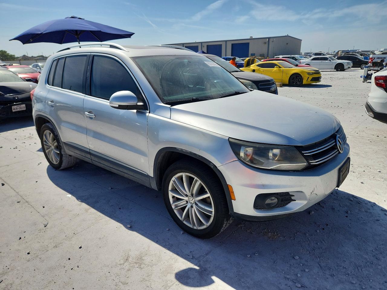 2014 Volkswagen Tiguan S Silver vin: WVGAV3AX1EW625445