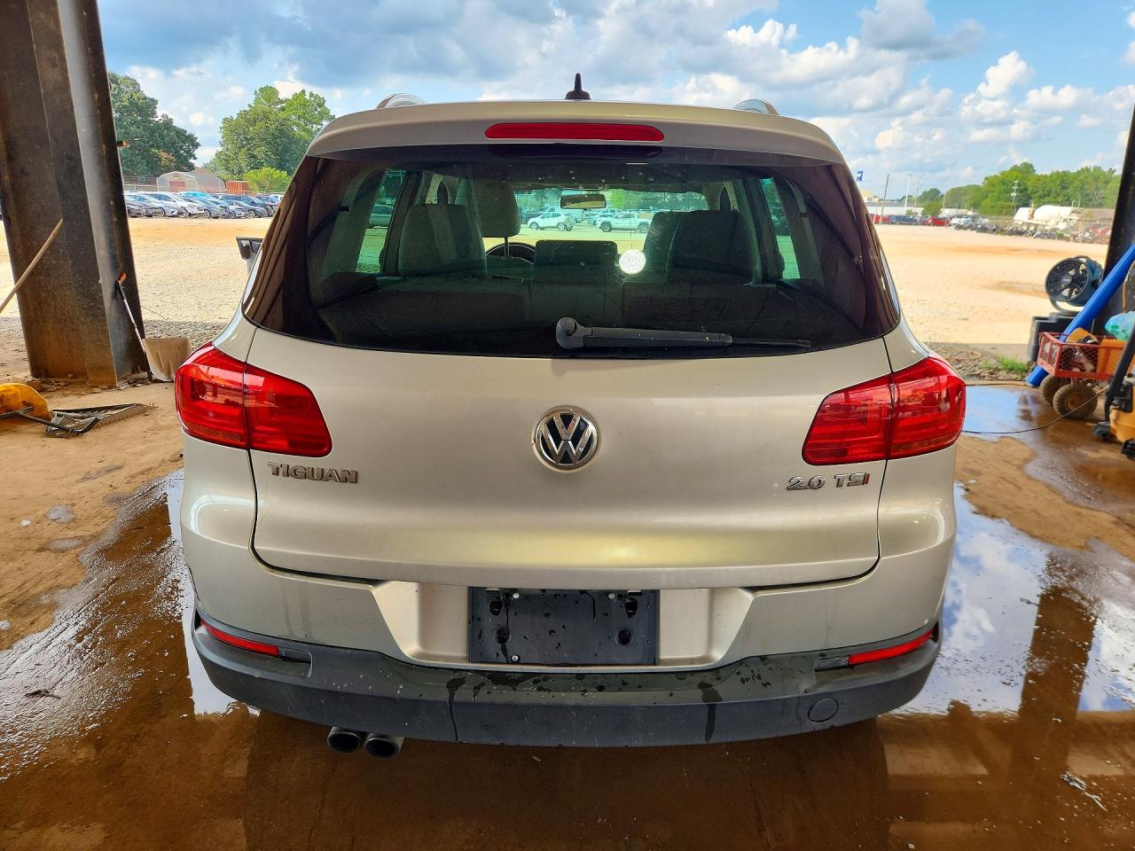 2013 Volkswagen Tiguan S Silver vin: WVGAV3AX2DW609219