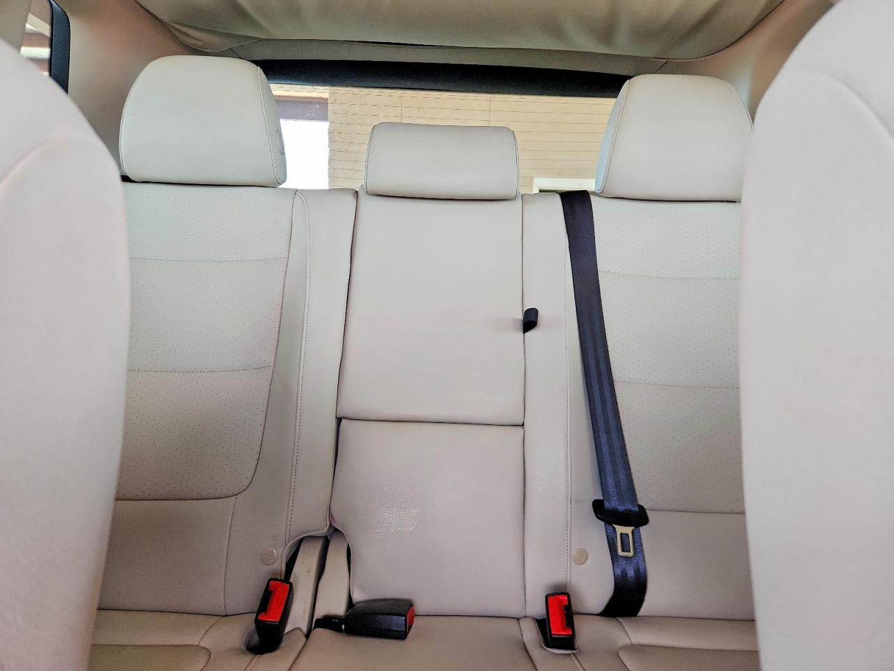 2013 Volkswagen Tiguan S Silver vin: WVGAV3AX2DW609219