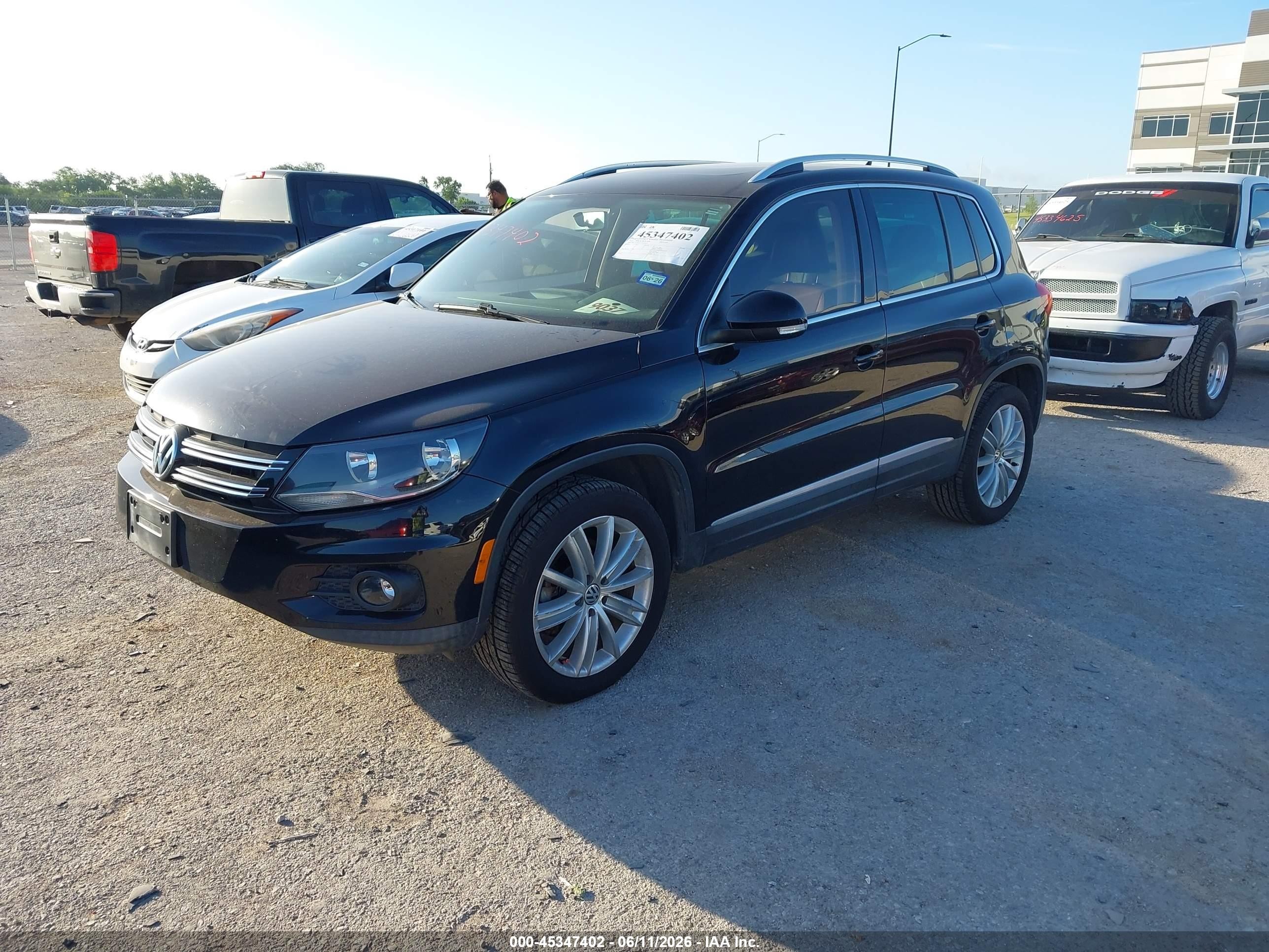 2014 Volkswagen Tiguan Sel Black vin: WVGAV3AX2EW569614