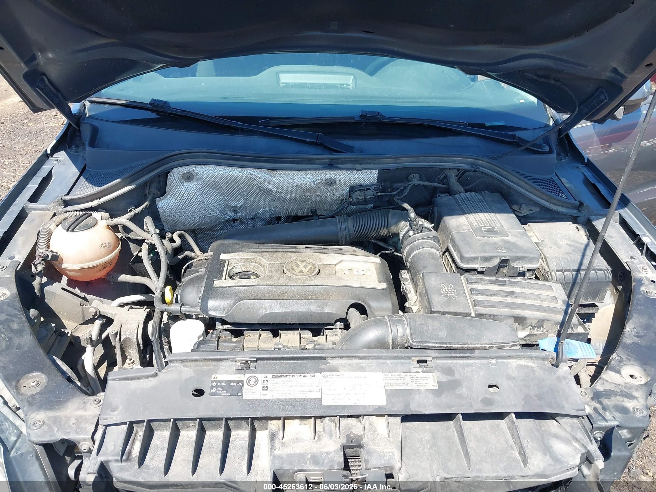 2014 Volkswagen Tiguan S Silver vin: WVGAV3AX2EW595288