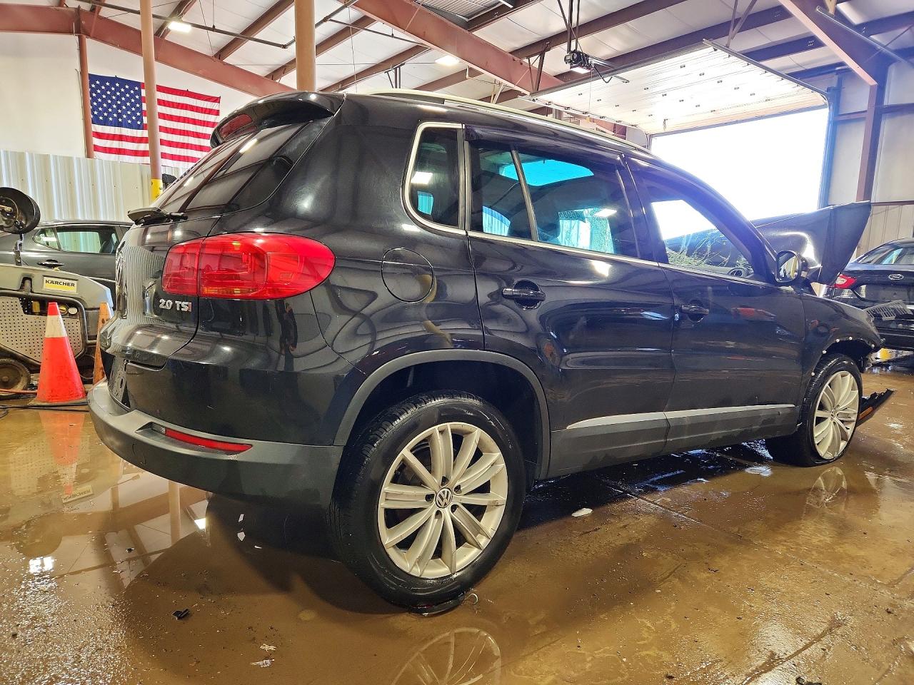 2014 Volkswagen Tiguan S/se/sel/r-line Blue vin: WVGAV3AX2EW597977