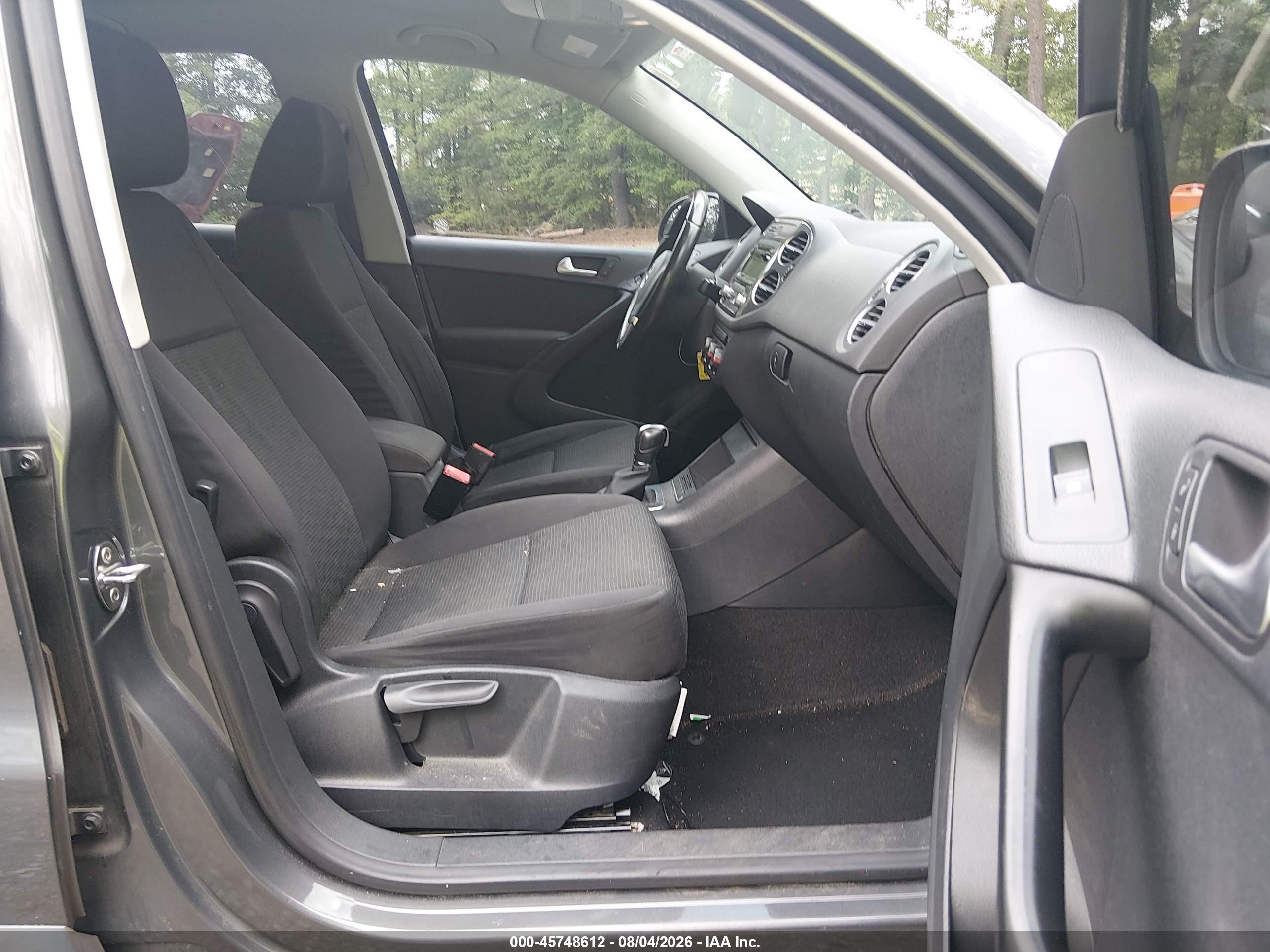 2014 Volkswagen Tiguan S Gray vin: WVGAV3AX2EW600943