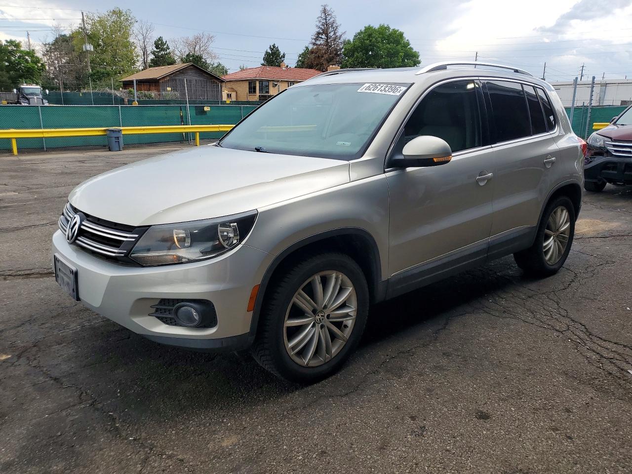 2013 Volkswagen Tiguan S Silver vin: WVGAV3AX3DW087734