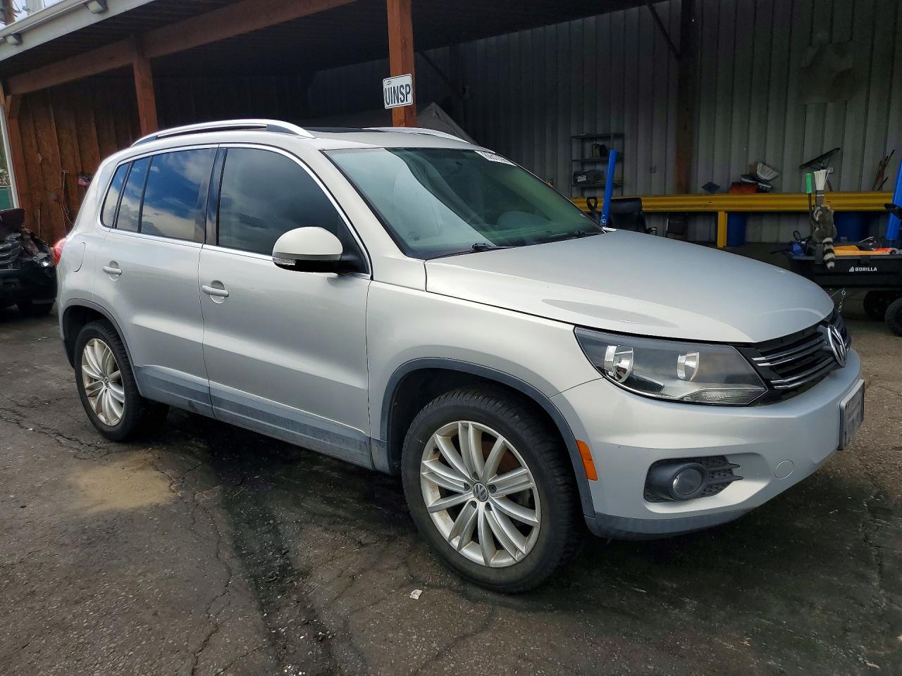 2013 Volkswagen Tiguan S Silver vin: WVGAV3AX3DW087734