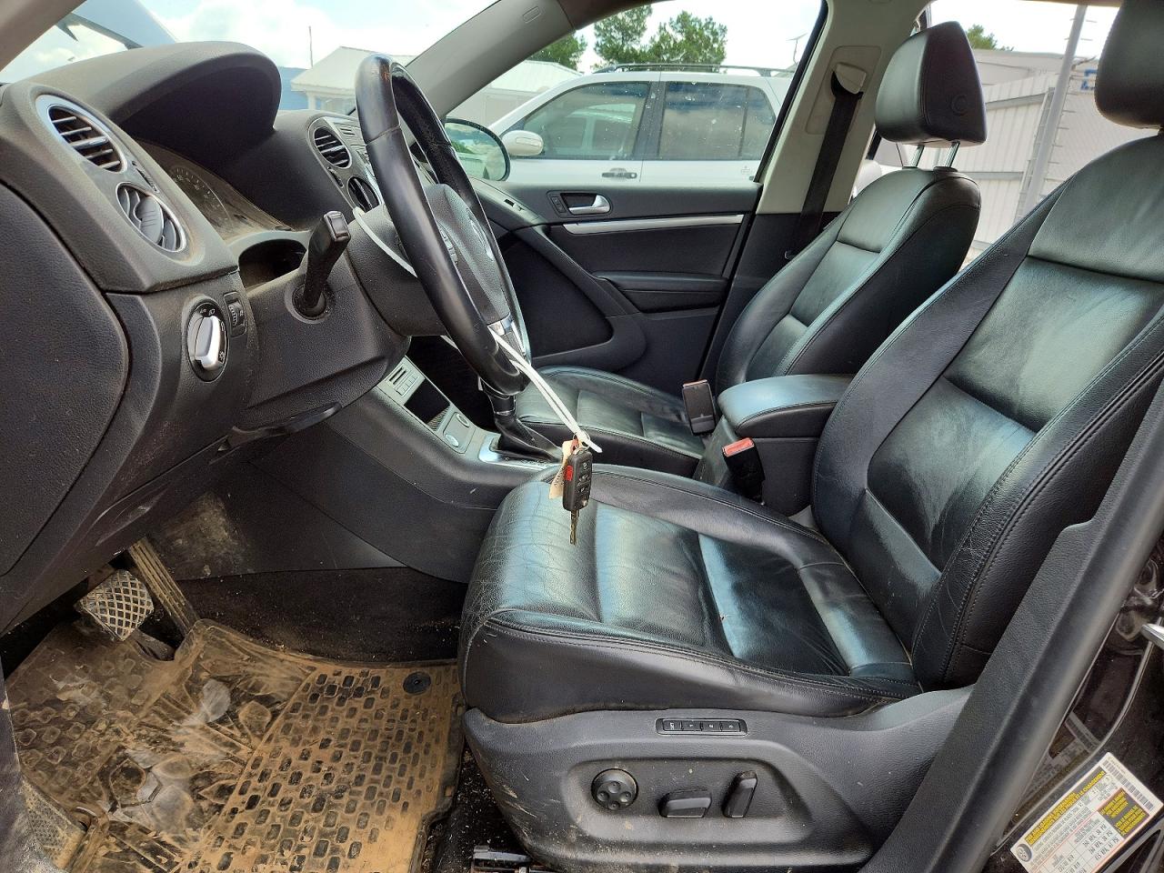 2013 Volkswagen Tiguan S Black vin: WVGAV3AX3DW571175