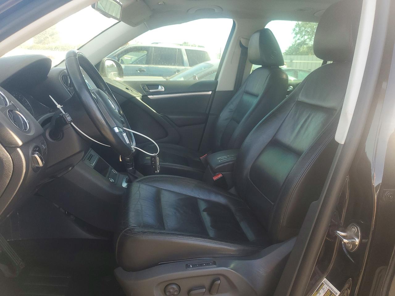 2013 Volkswagen Tiguan S Black vin: WVGAV3AX3DW584461