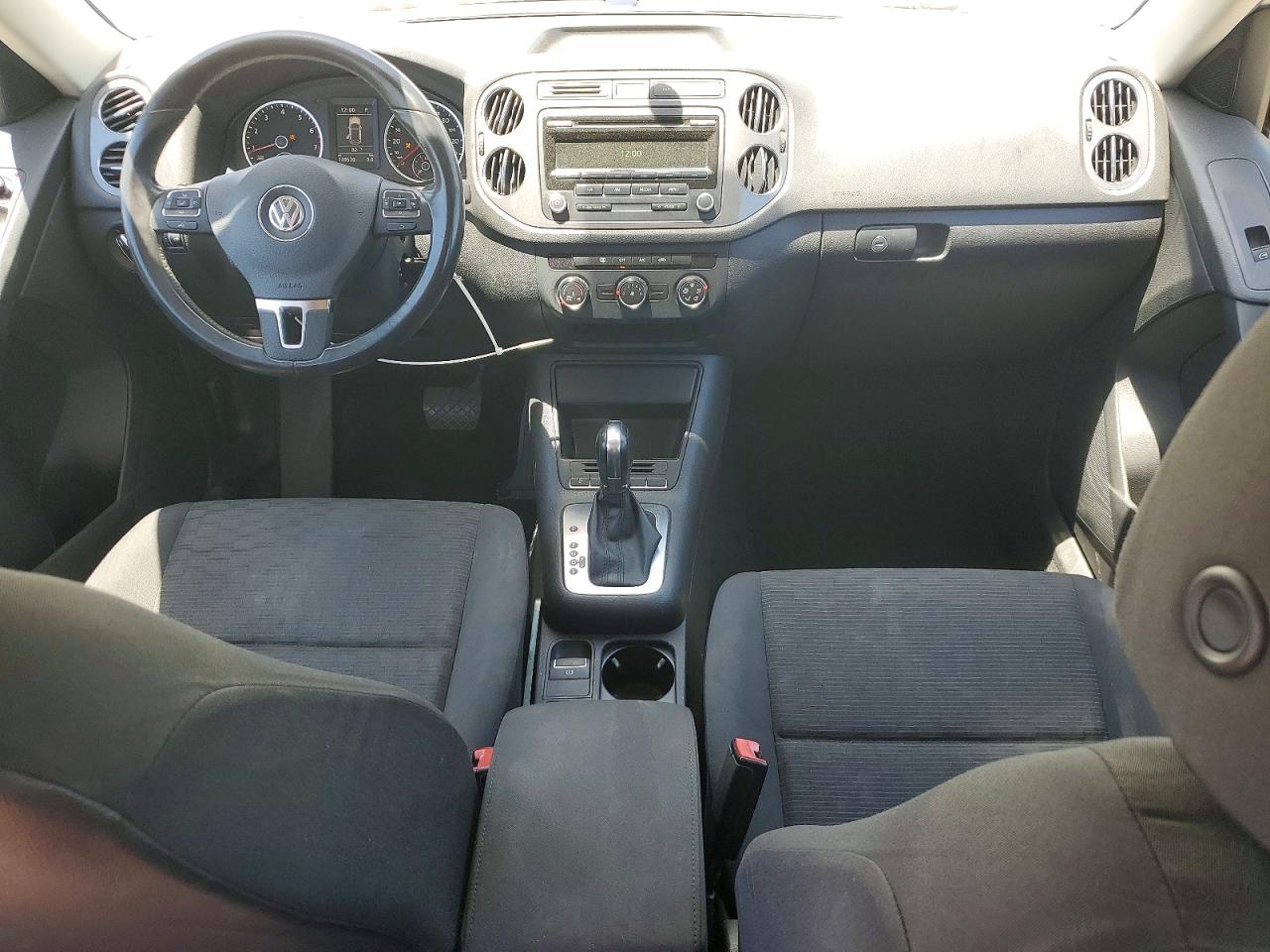 2013 Volkswagen Tiguan S White vin: WVGAV3AX3DW609732