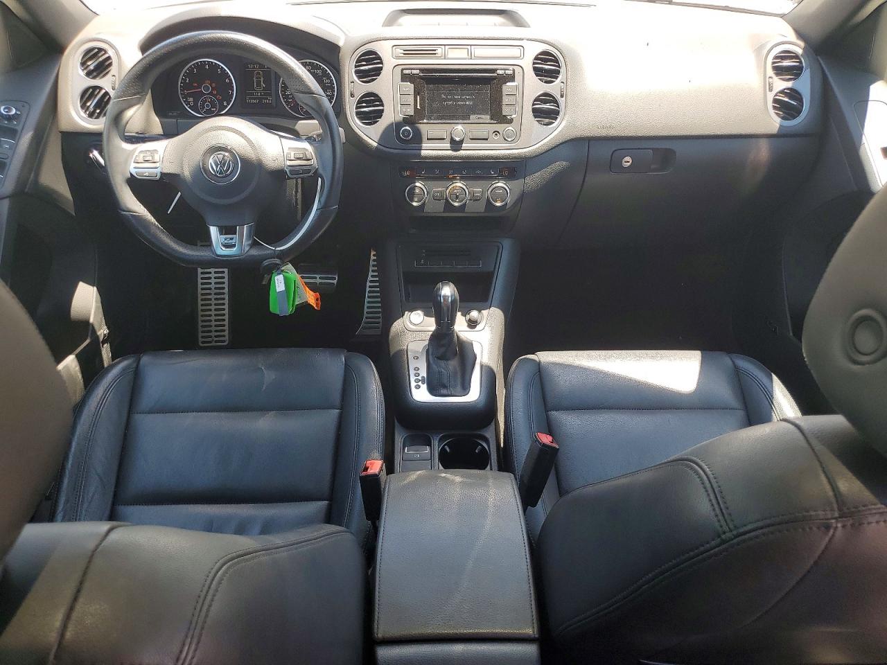 2014 Volkswagen Tiguan S White vin: WVGAV3AX3EW009701