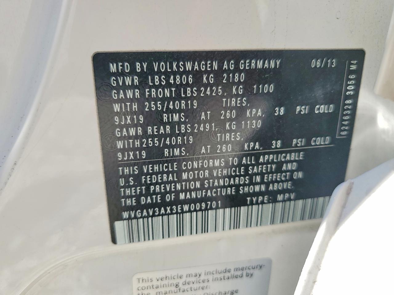 2014 Volkswagen Tiguan S White vin: WVGAV3AX3EW009701