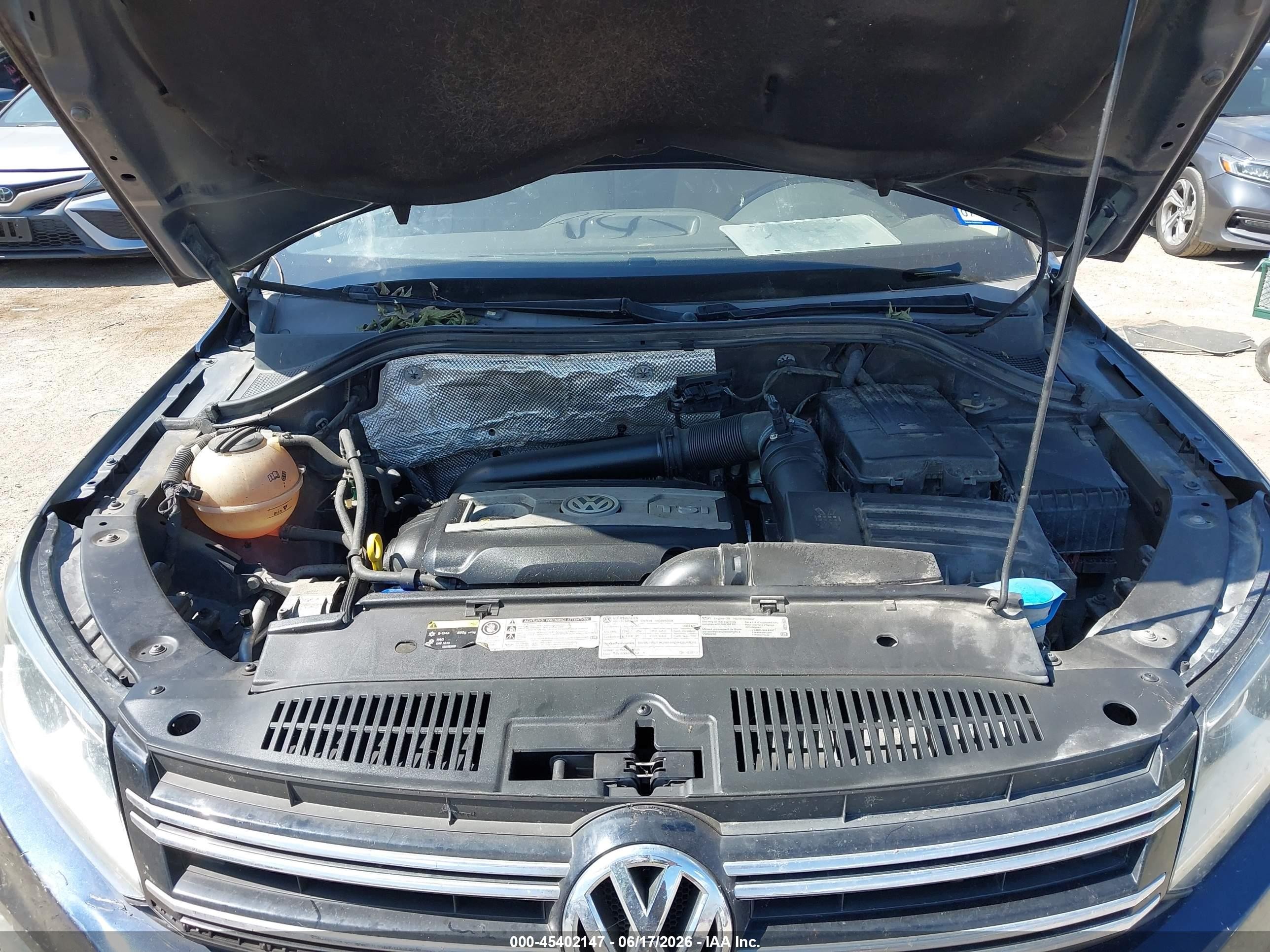 2014 Volkswagen Tiguan S/se/sel/r-line Blue vin: WVGAV3AX3EW522320