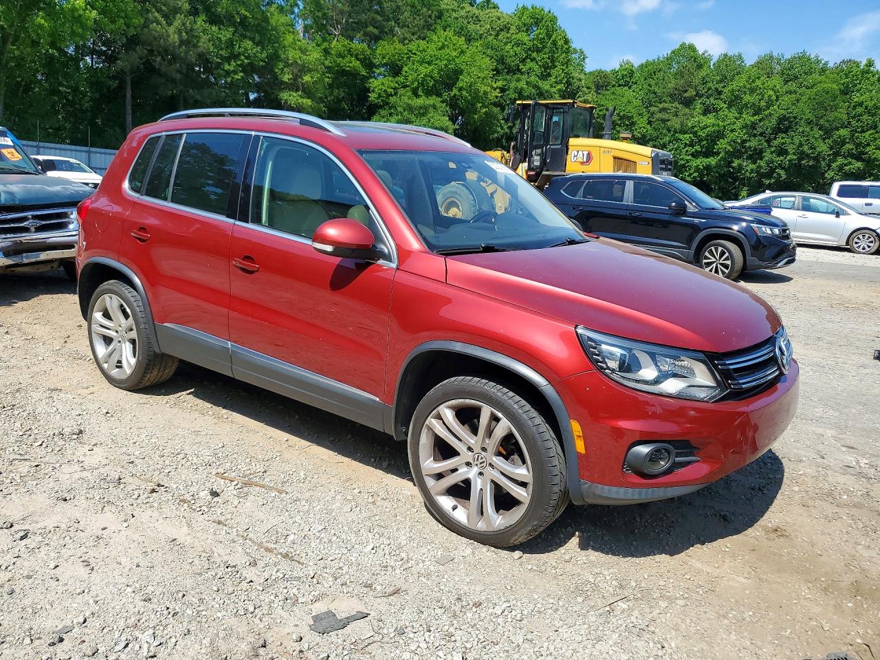 2013 Volkswagen Tiguan S Red vin: WVGAV3AX4DW088911