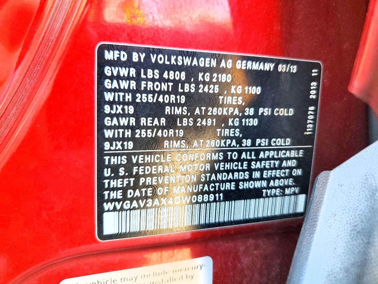 2013 Volkswagen Tiguan S Red vin: WVGAV3AX4DW088911