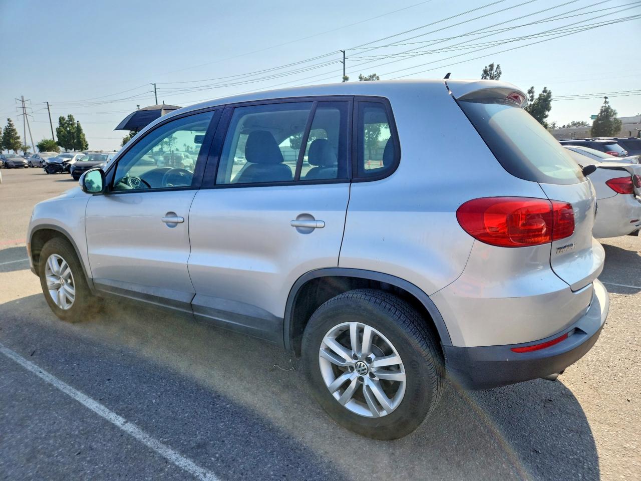 2013 Volkswagen Tiguan S Серебряный vin: WVGAV3AX4DW606578