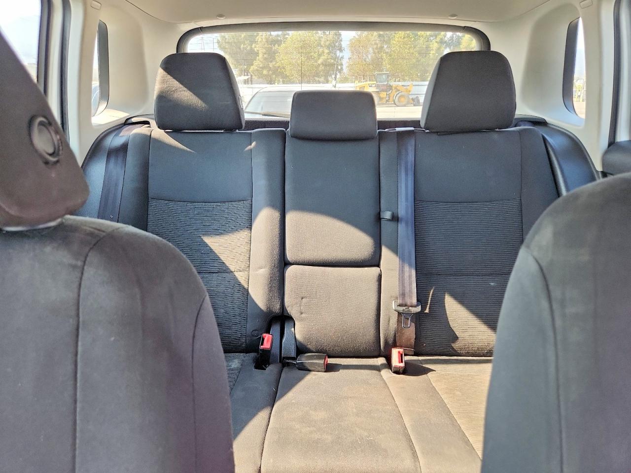 2013 Volkswagen Tiguan S Серебряный vin: WVGAV3AX4DW606578
