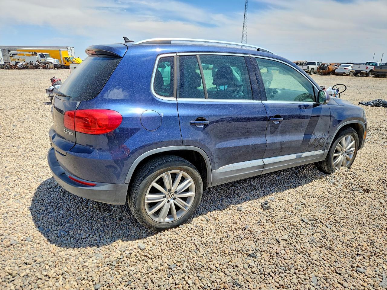 2013 Volkswagen Tiguan S Blue vin: WVGAV3AX4DW608184